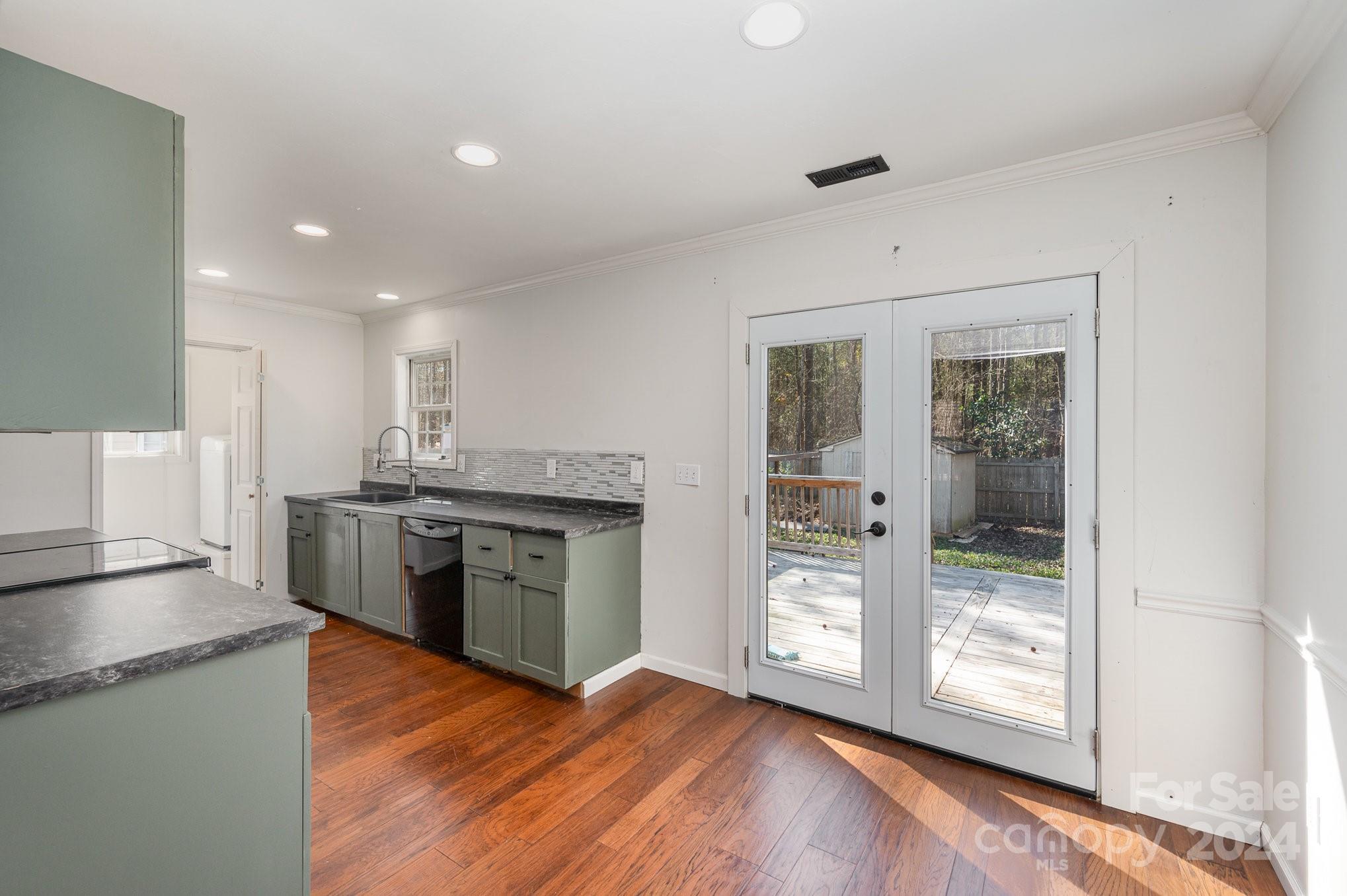 2246 Kestrel Drive