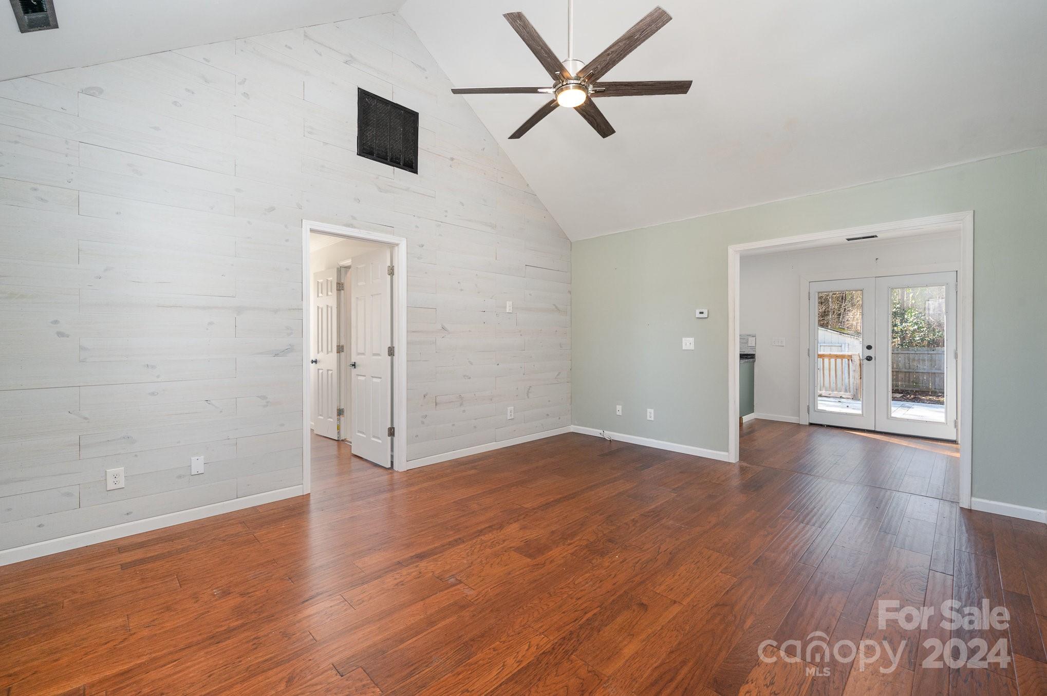 2246 Kestrel Drive