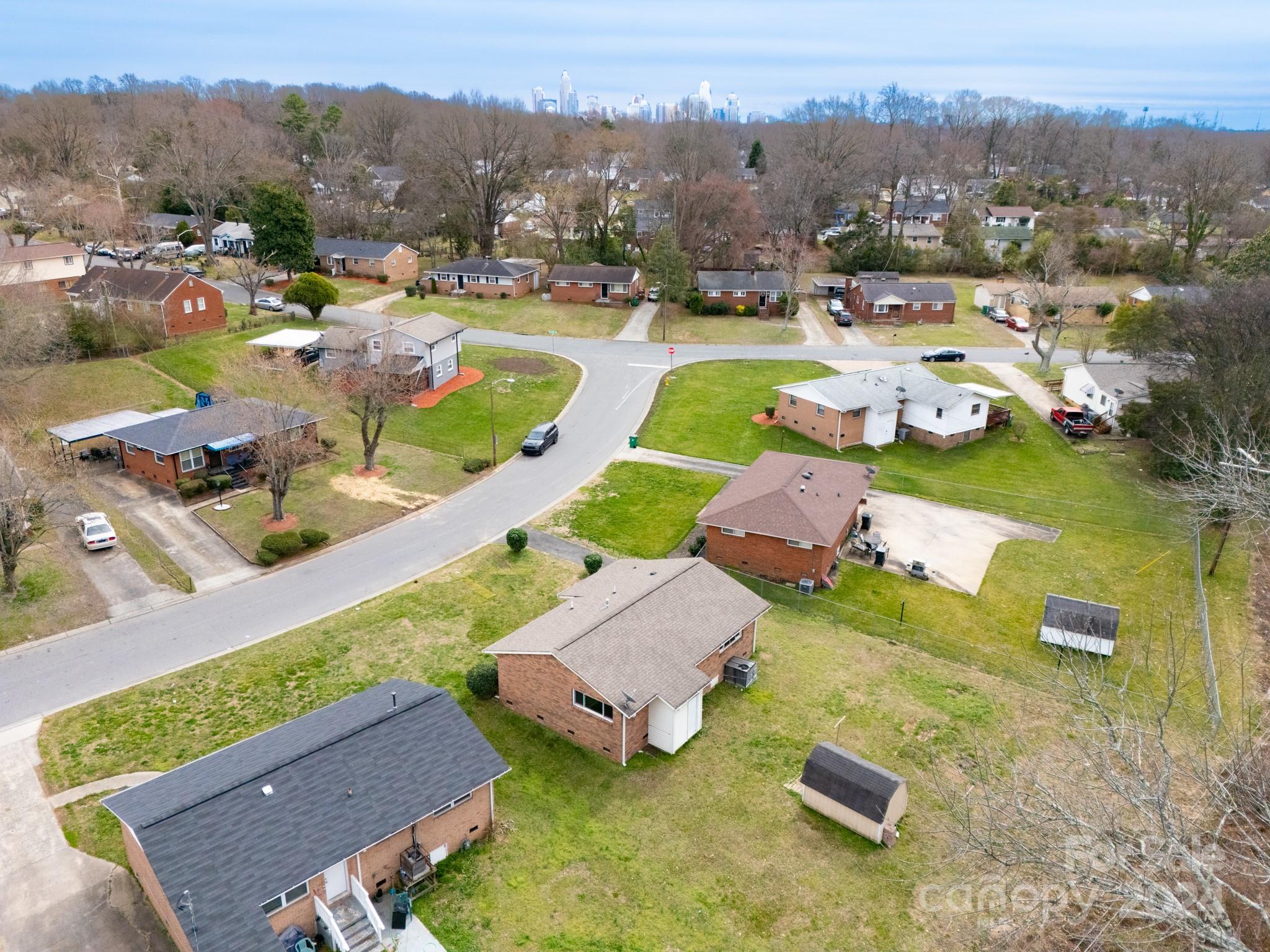 2111 Abelwood Road