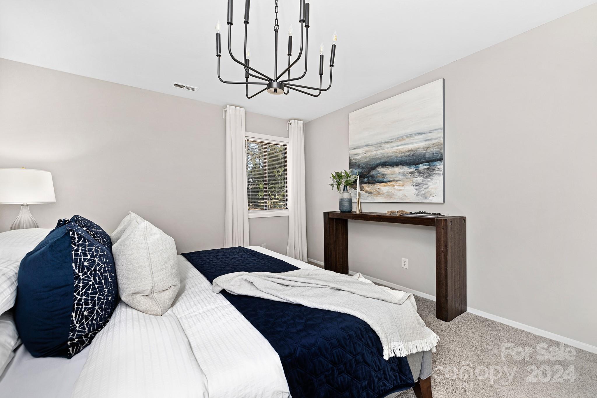 1005 Black Oak Drive