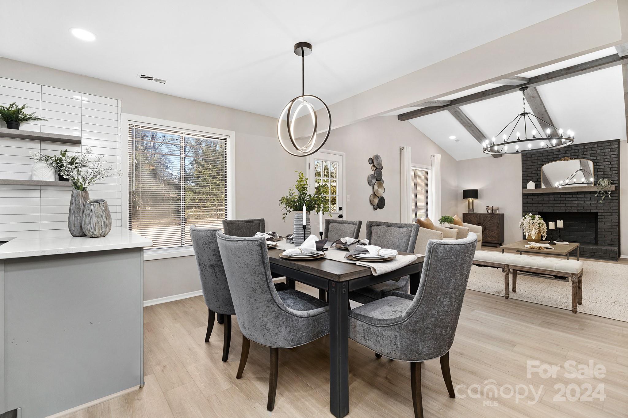 1005 Black Oak Drive