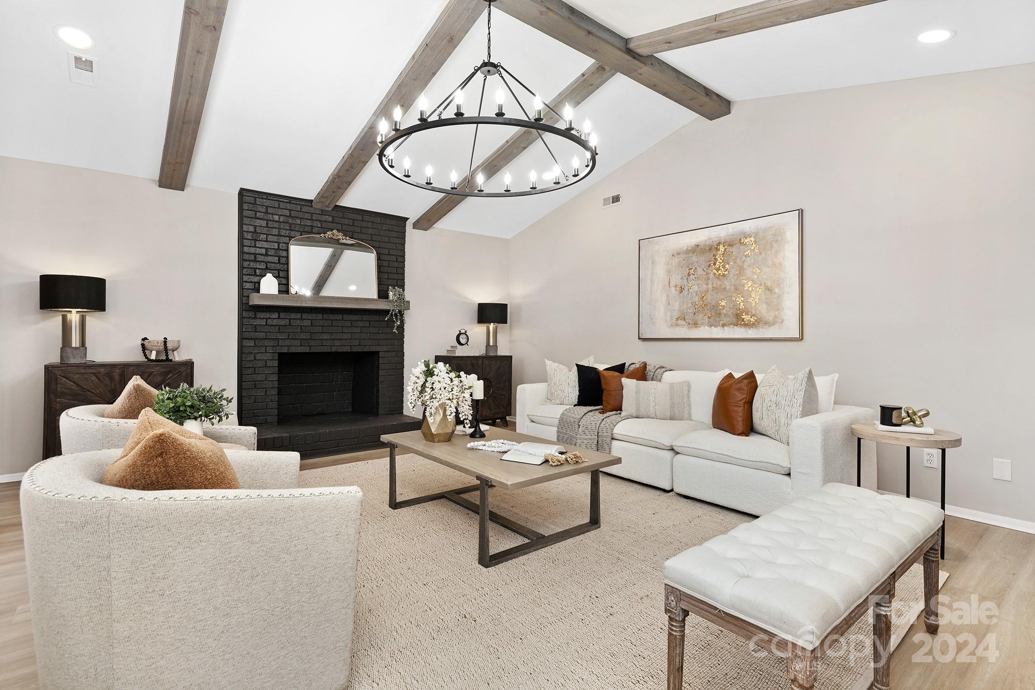 1005 Black Oak Drive