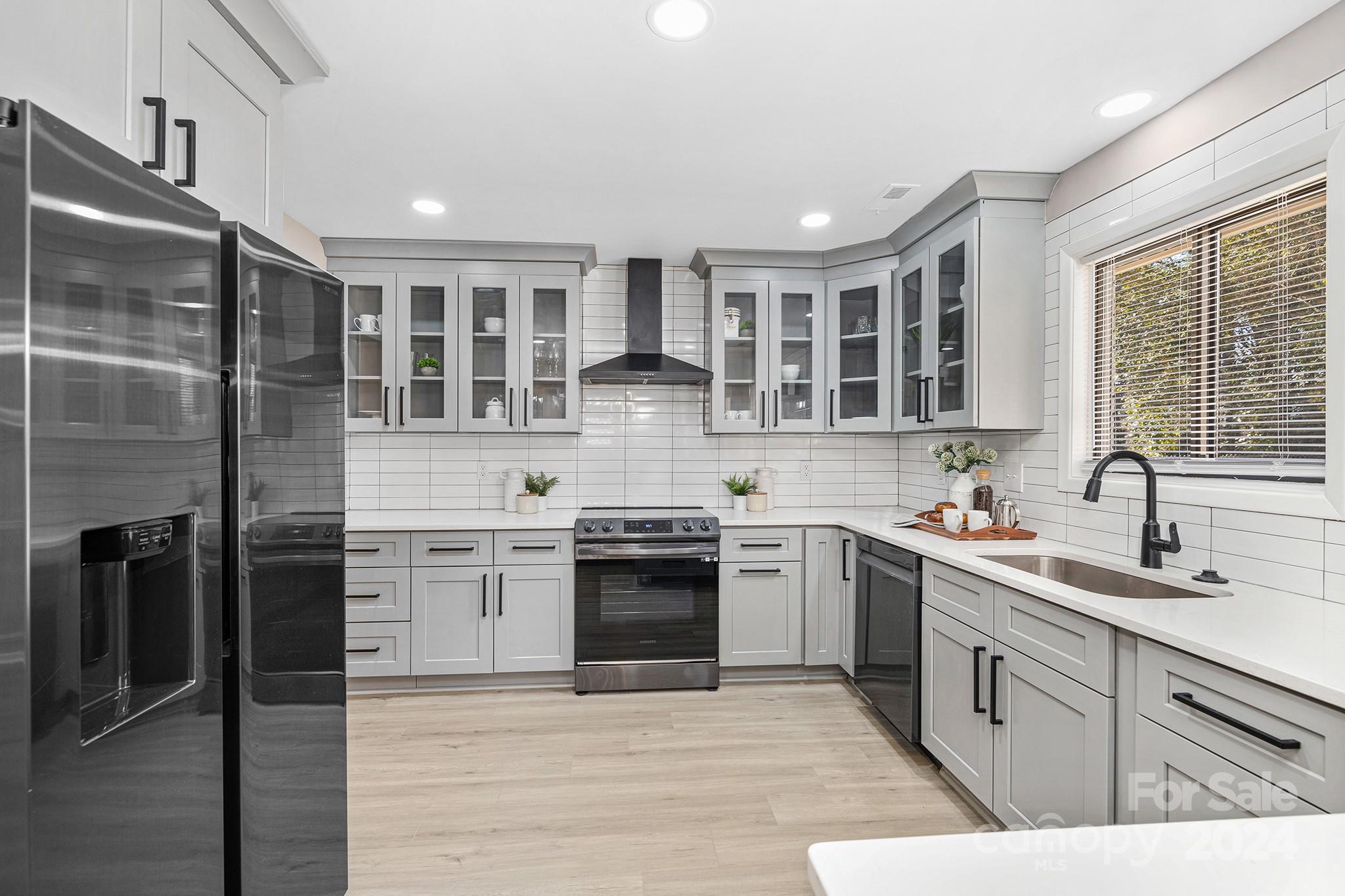 1005 Black Oak Drive