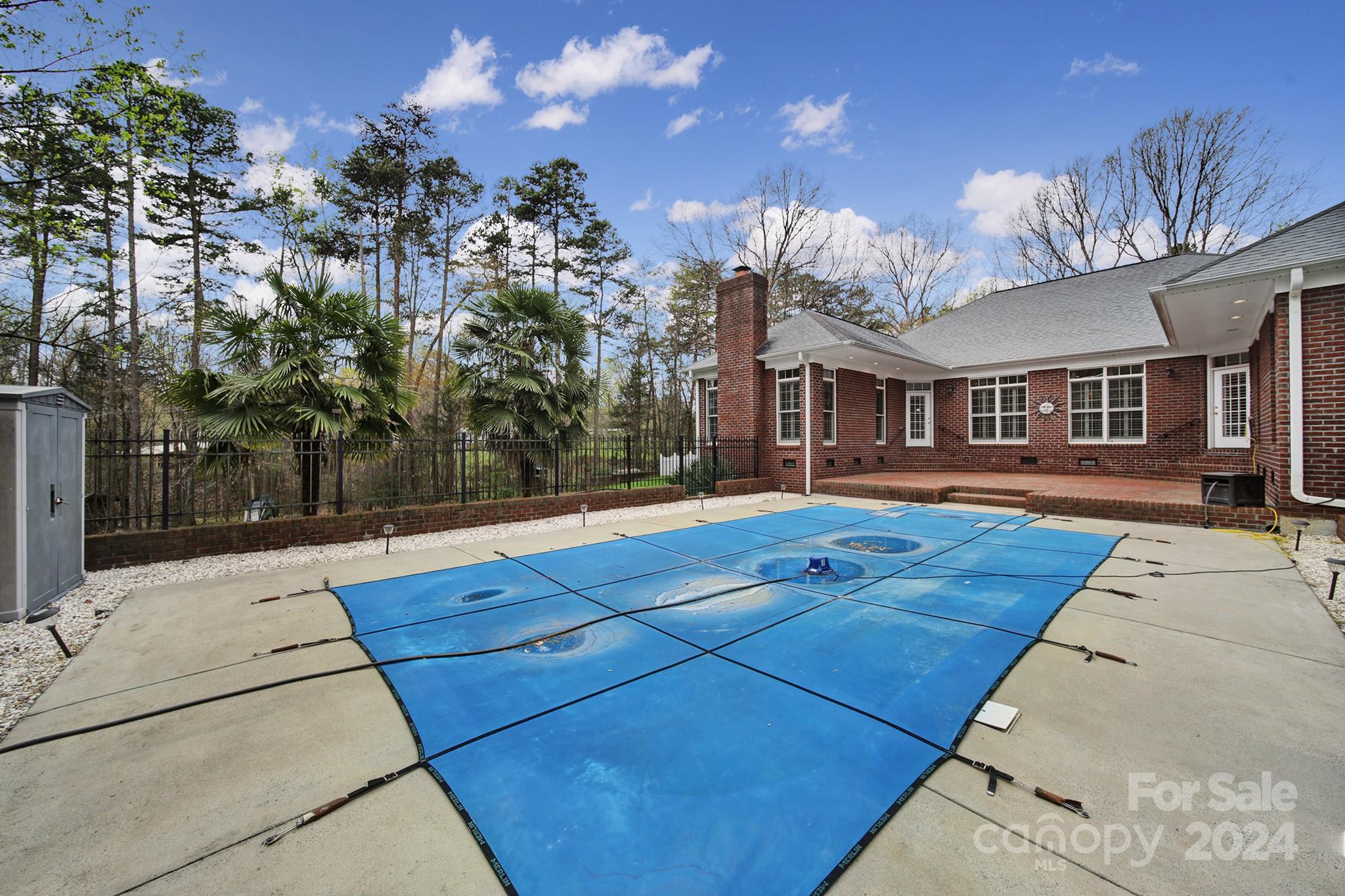 1885 Northfield Lane