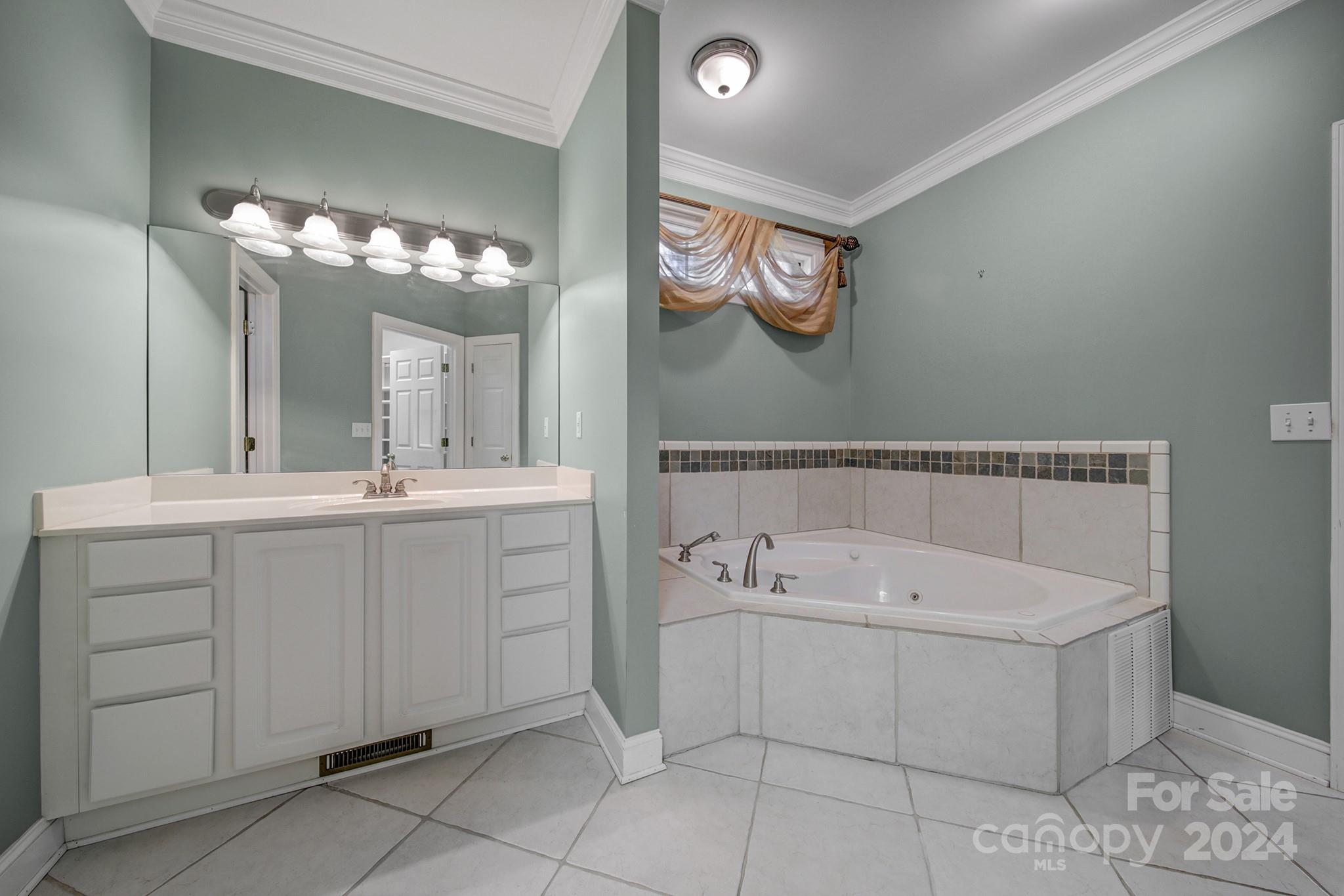 1885 Northfield Lane