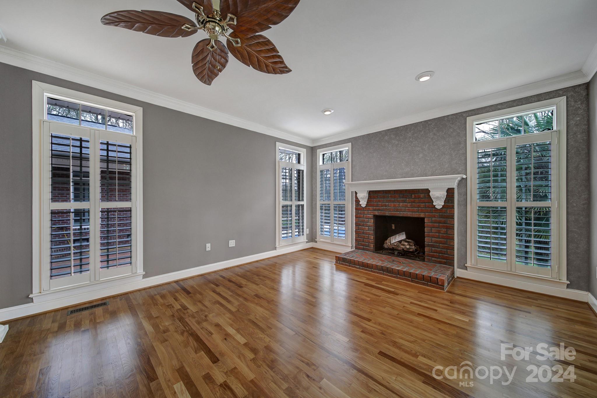 1885 Northfield Lane