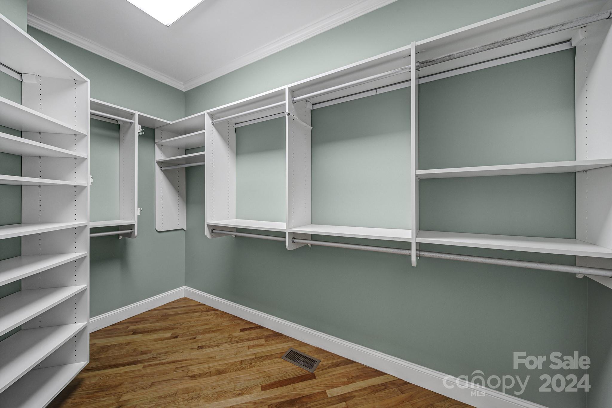 1885 Northfield Lane