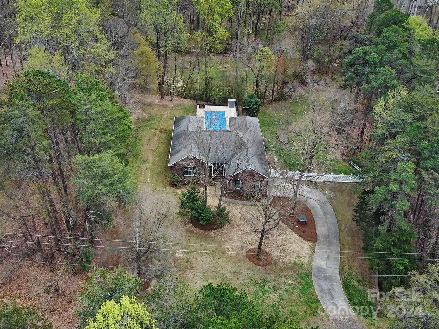 1885 Northfield Lane