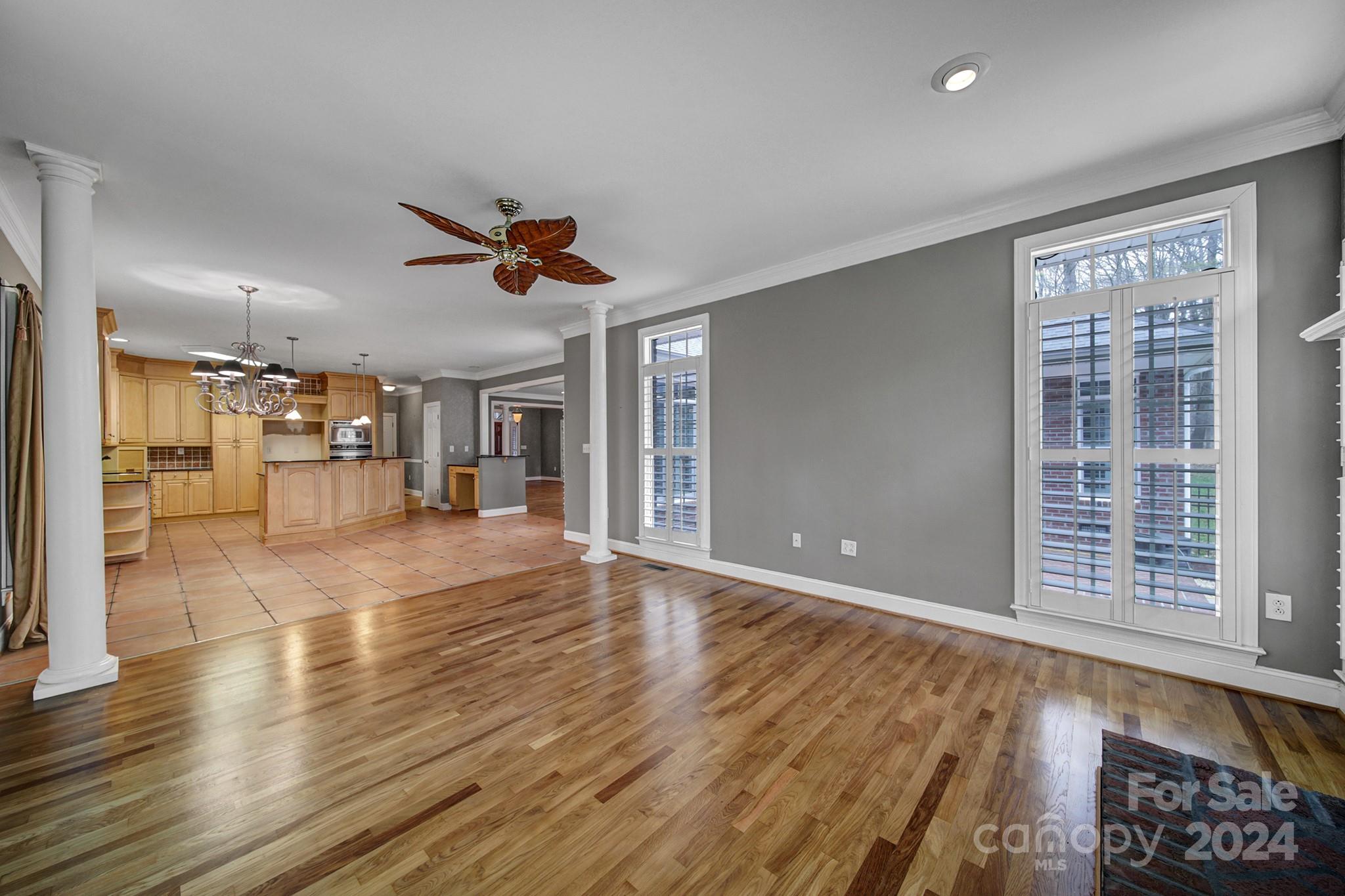 1885 Northfield Lane