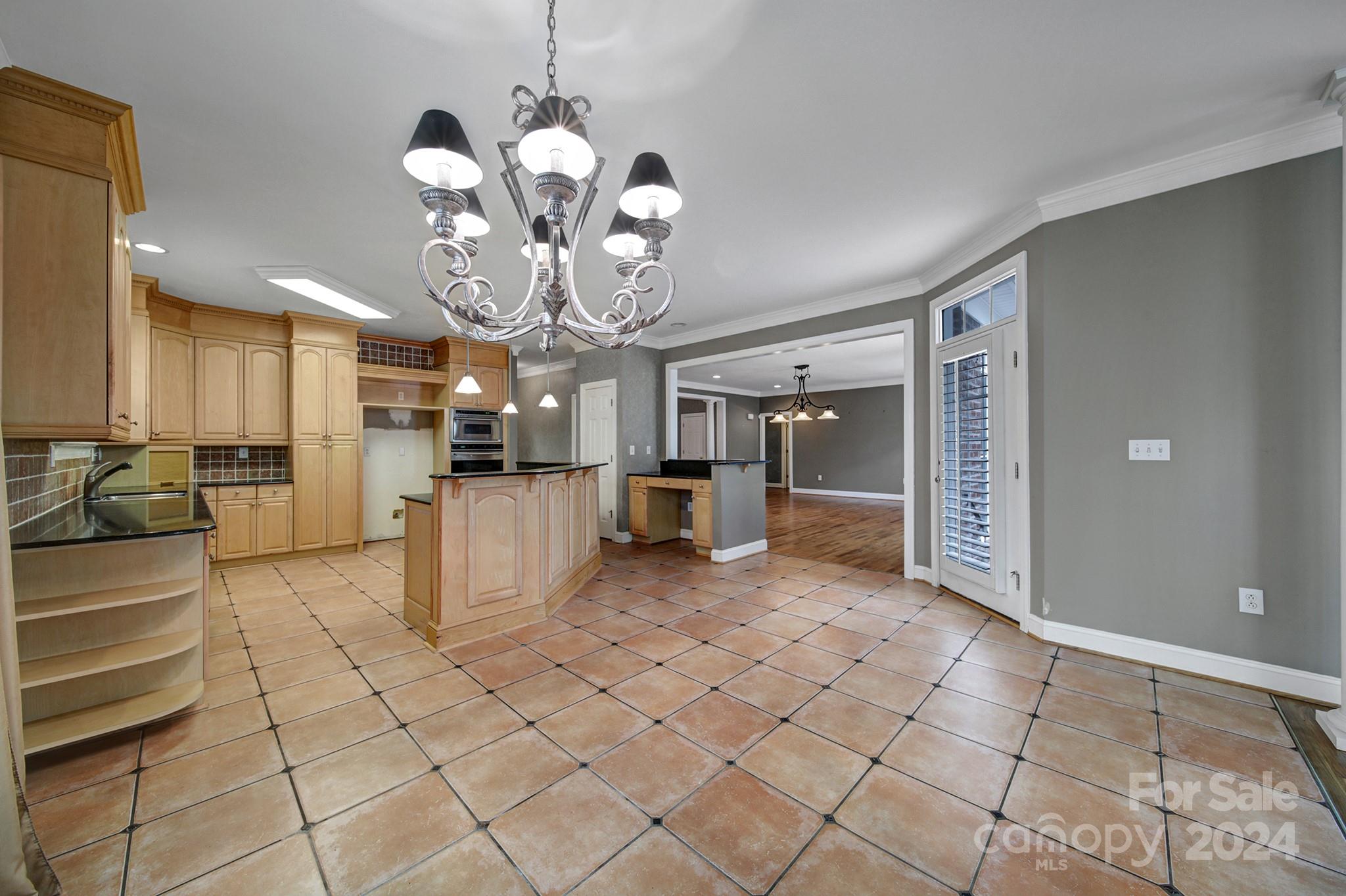 1885 Northfield Lane