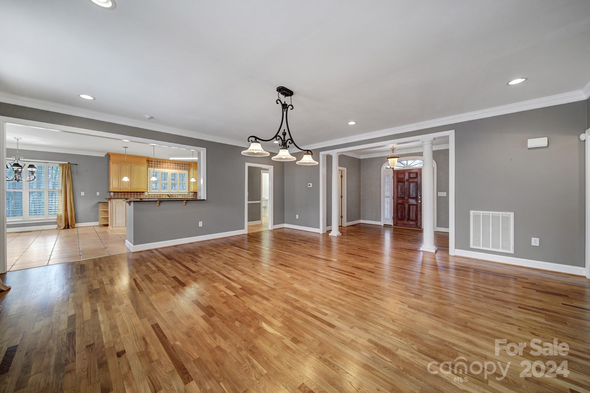 1885 Northfield Lane