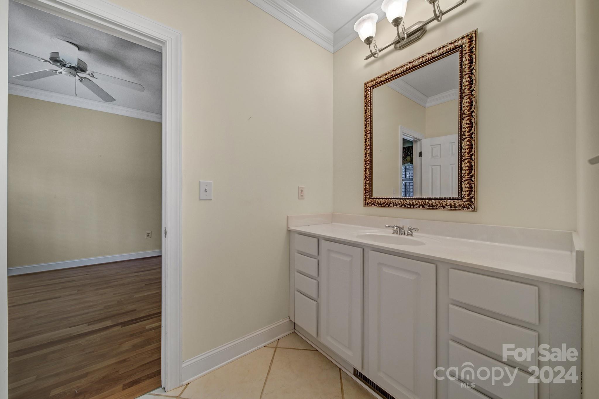 1885 Northfield Lane