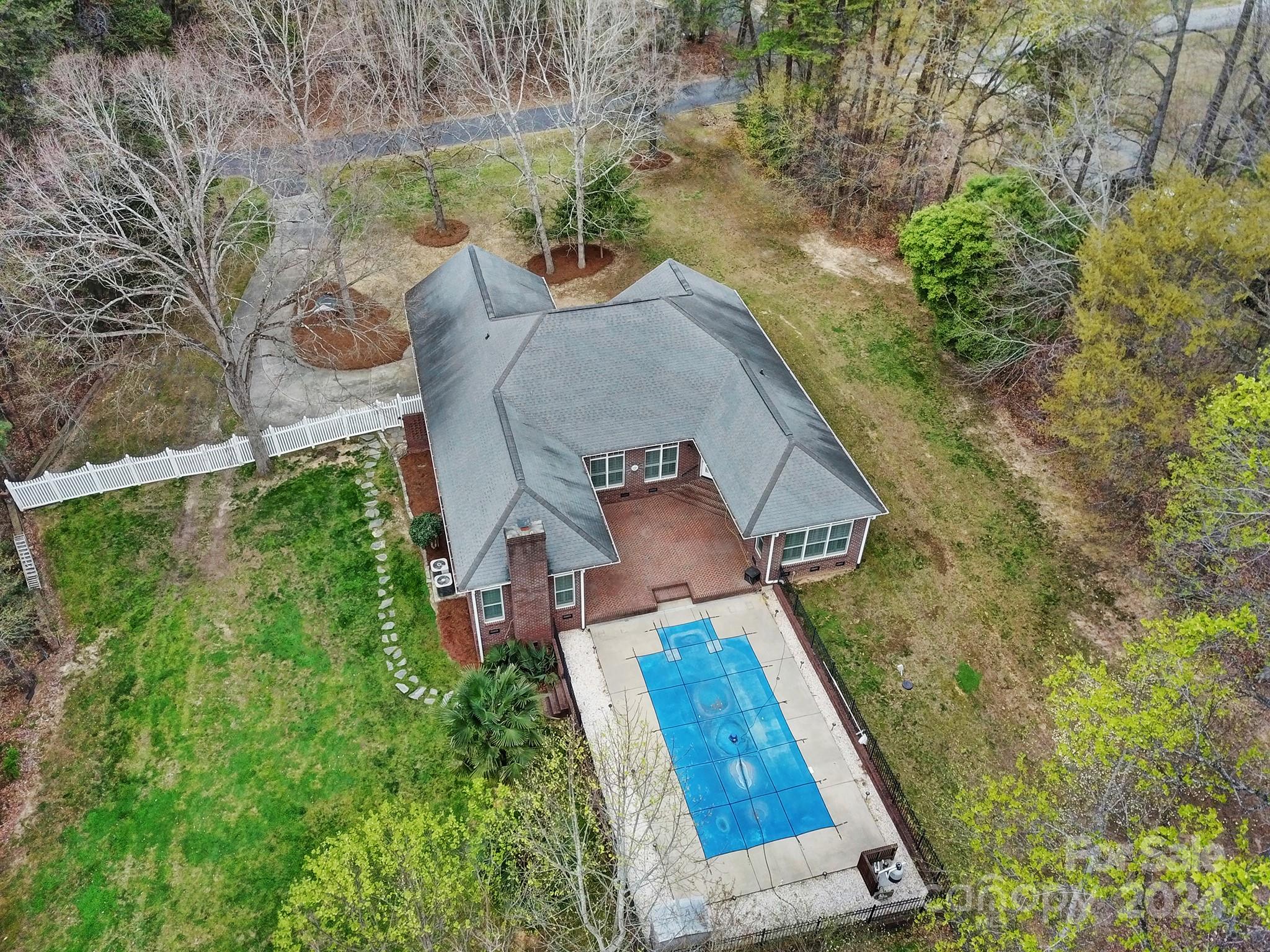 1885 Northfield Lane