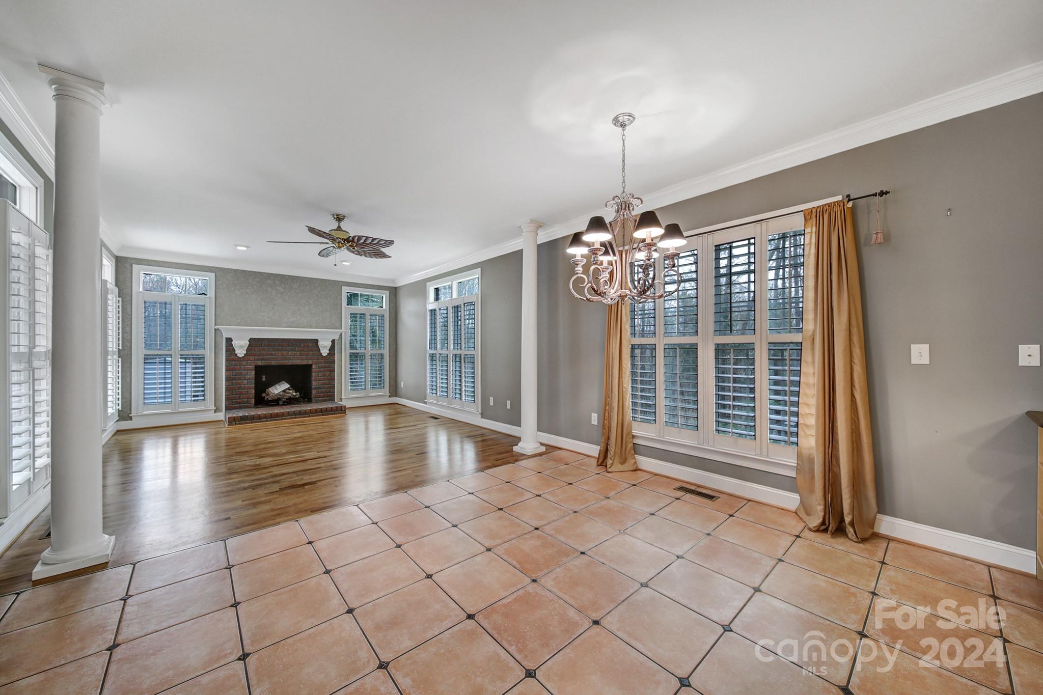 1885 Northfield Lane