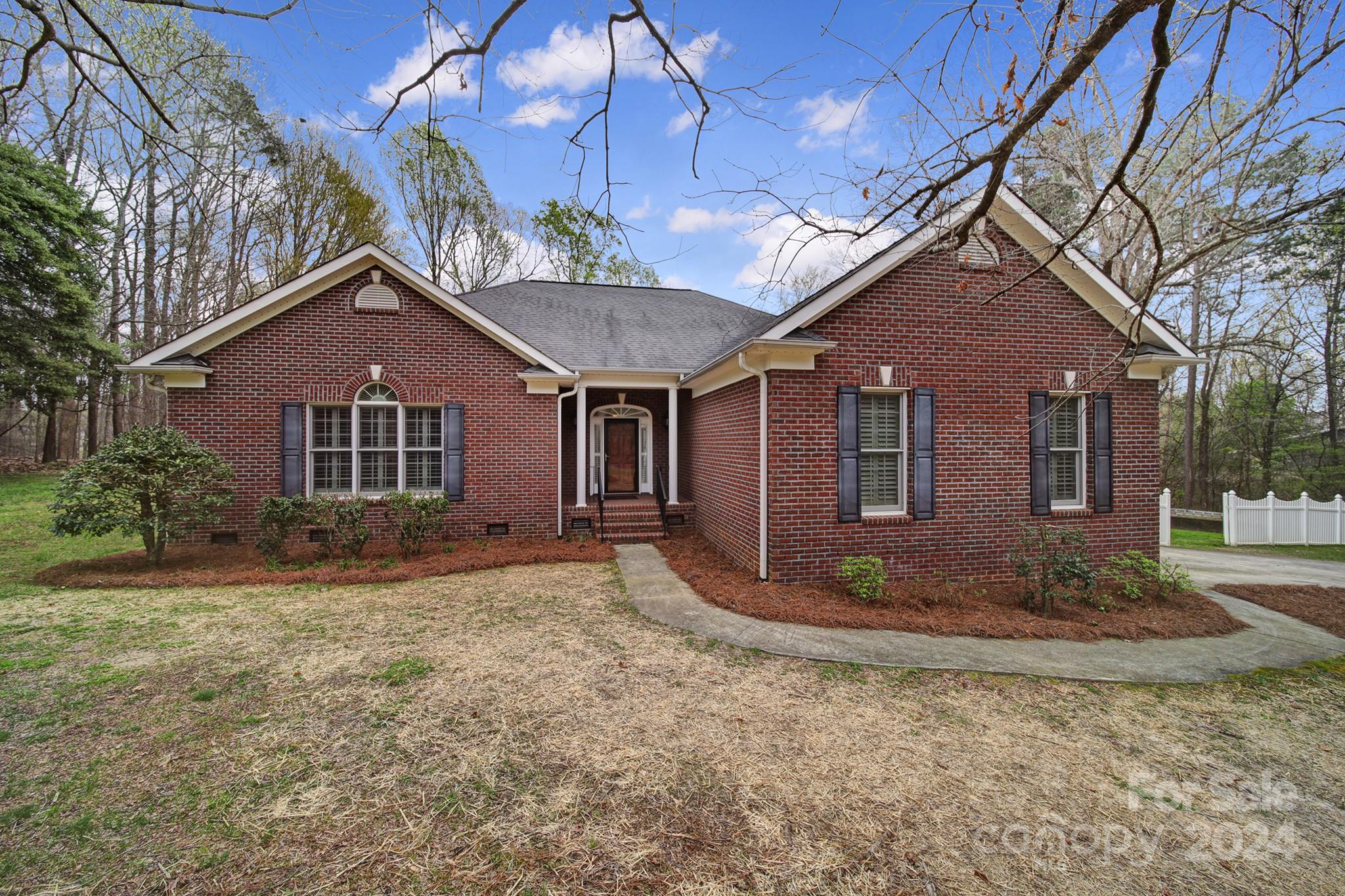 1885 Northfield Lane