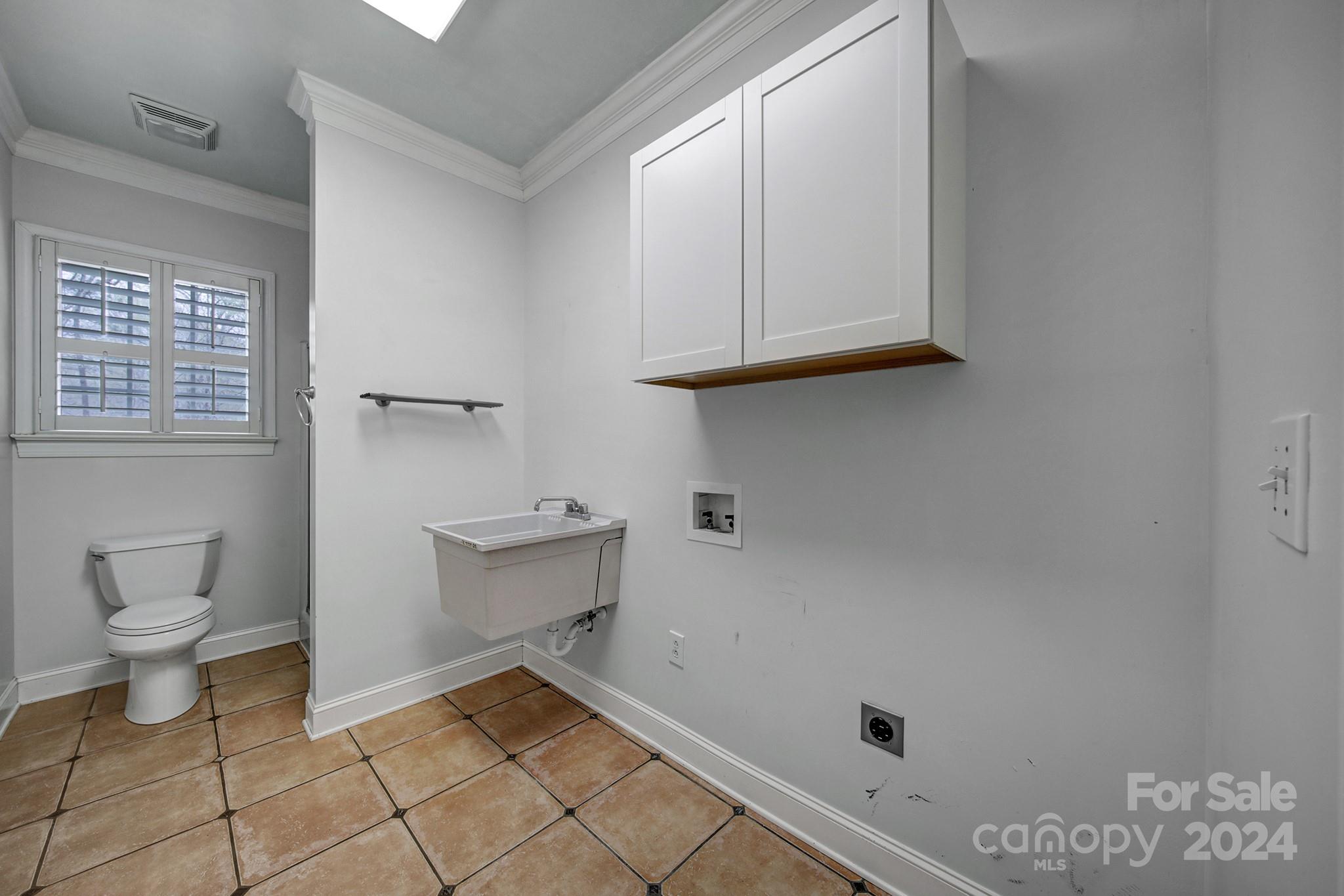 1885 Northfield Lane