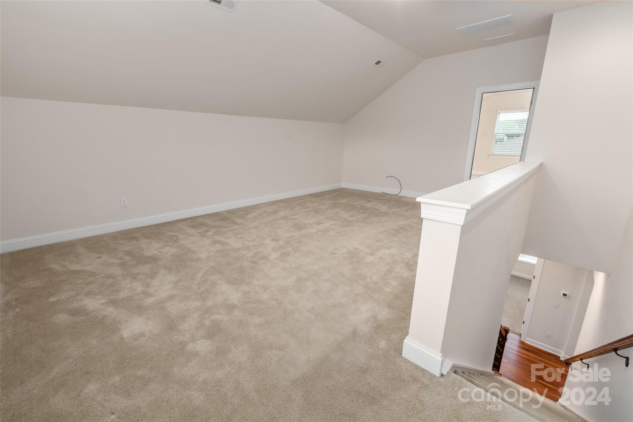 4727 Looking Glass Trail