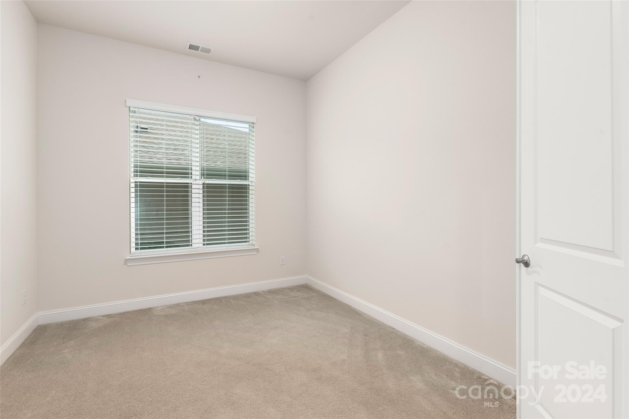 4727 Looking Glass Trail