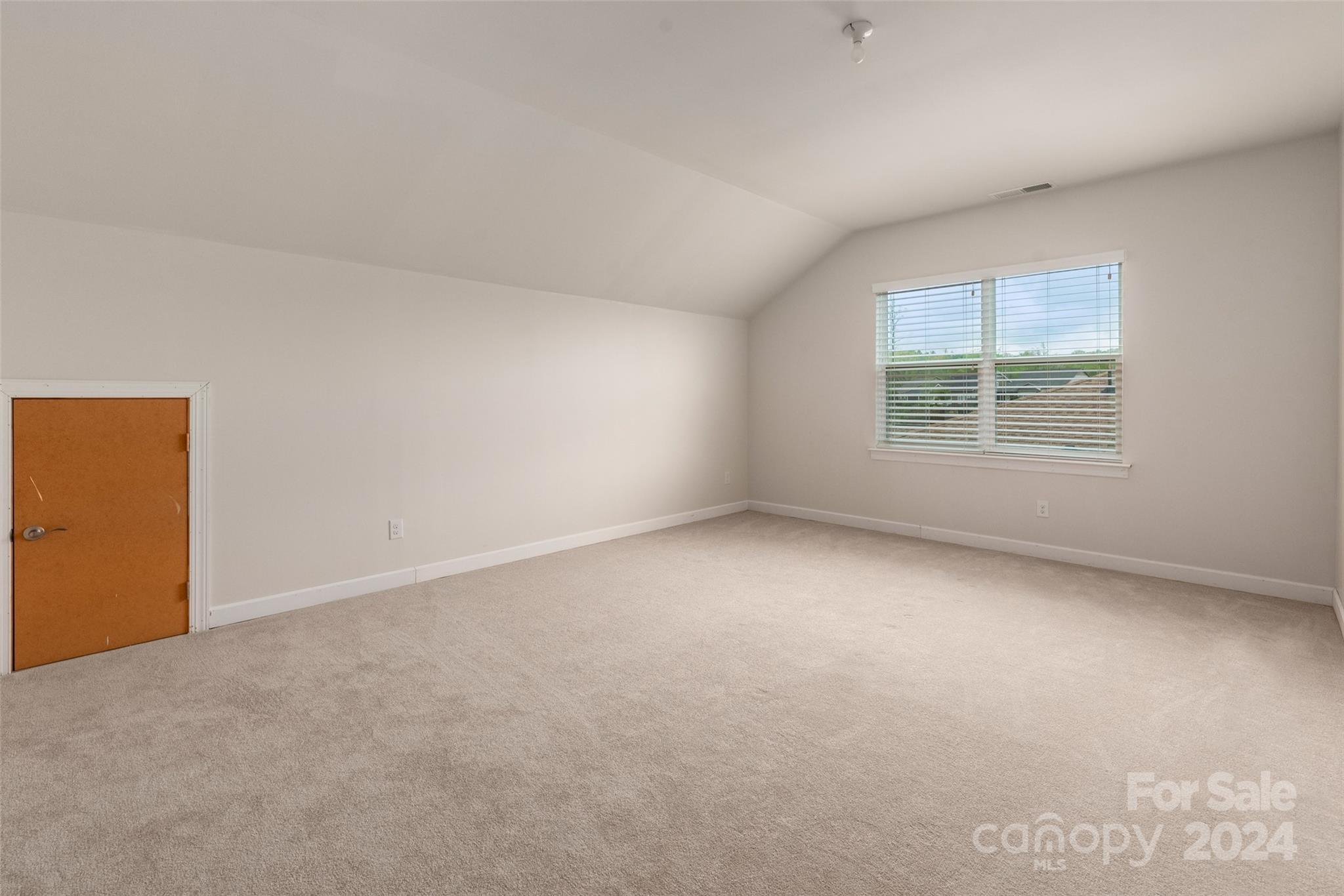 4727 Looking Glass Trail