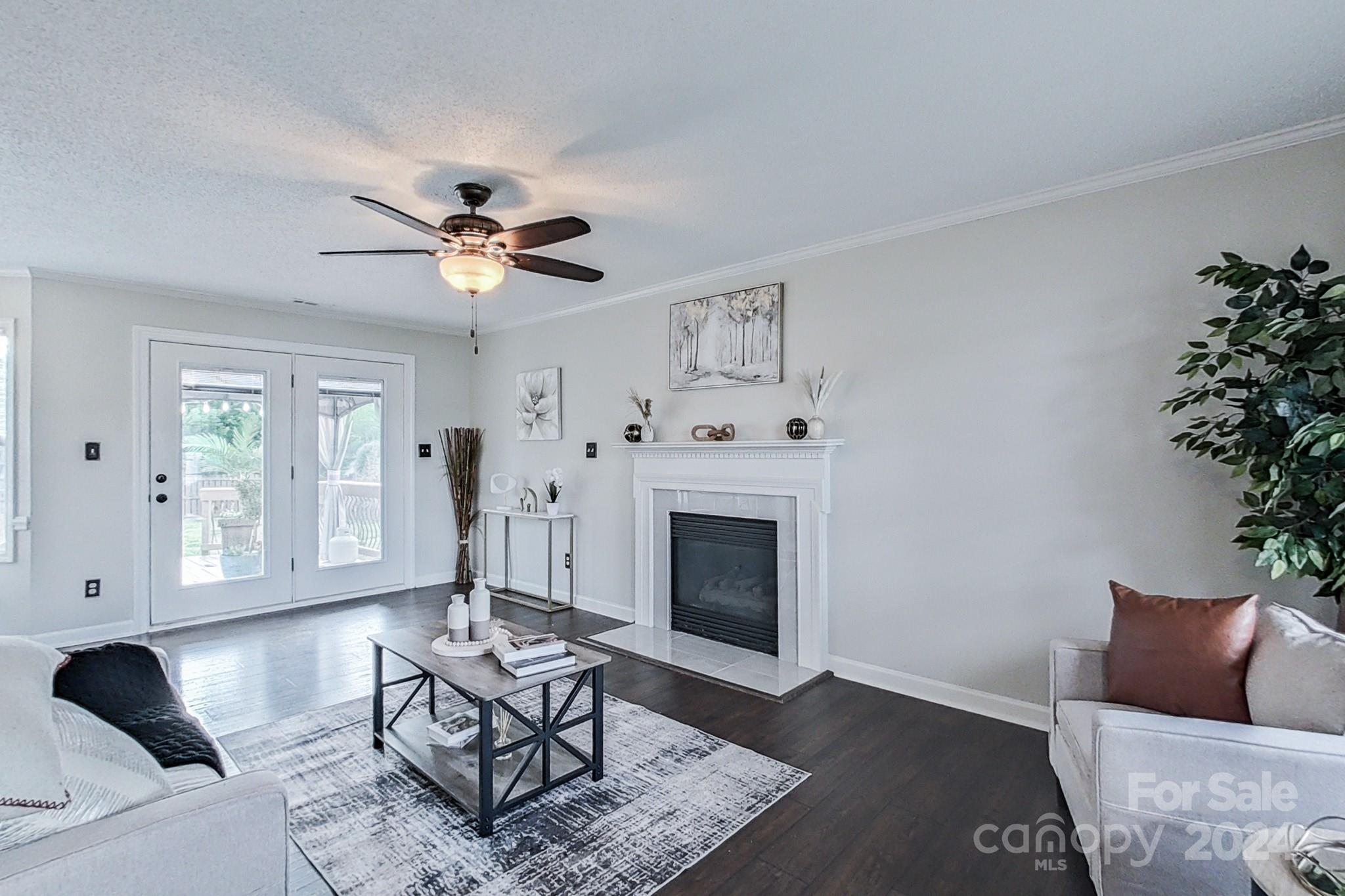 600 Capella Court