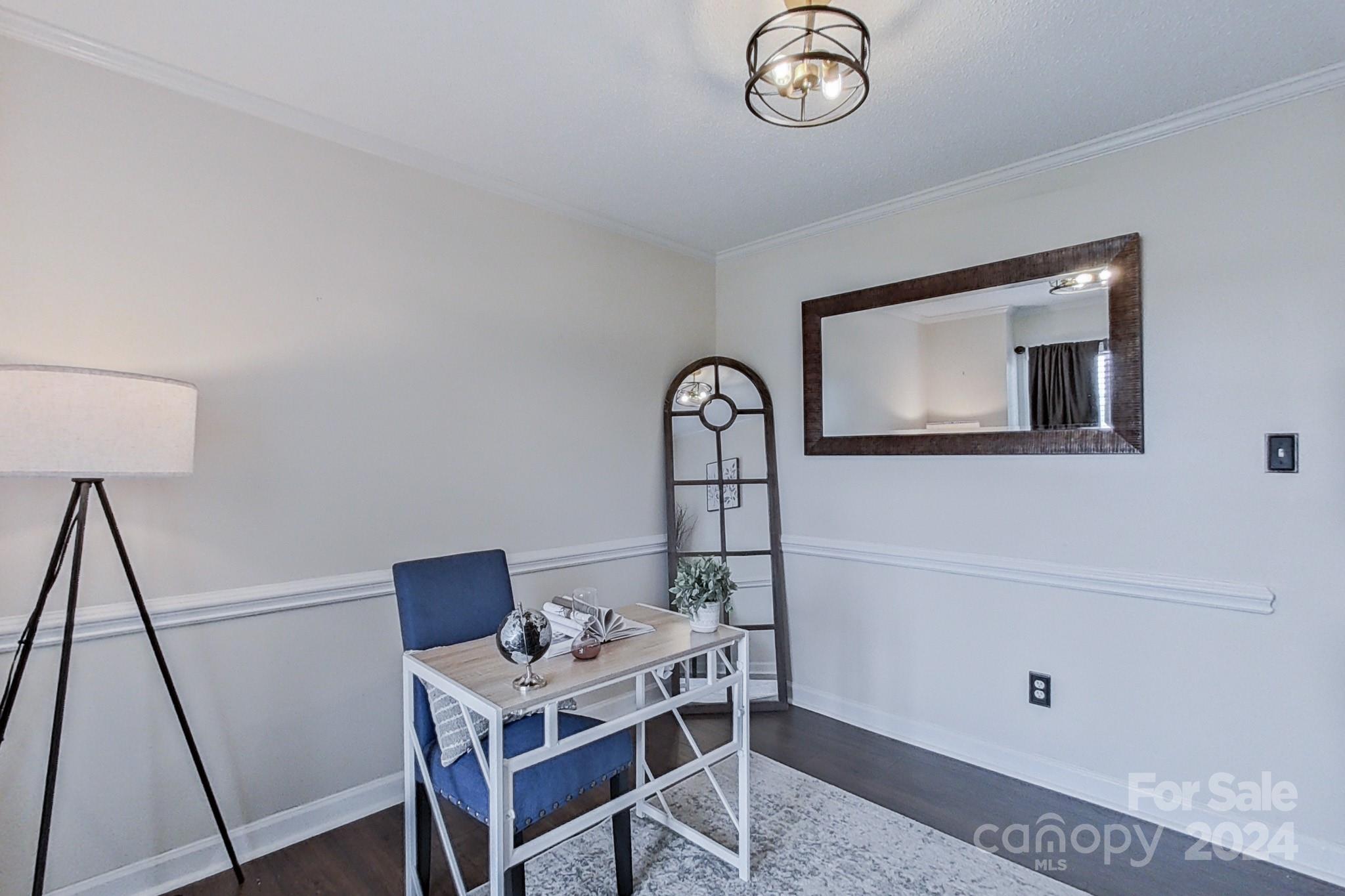 600 Capella Court