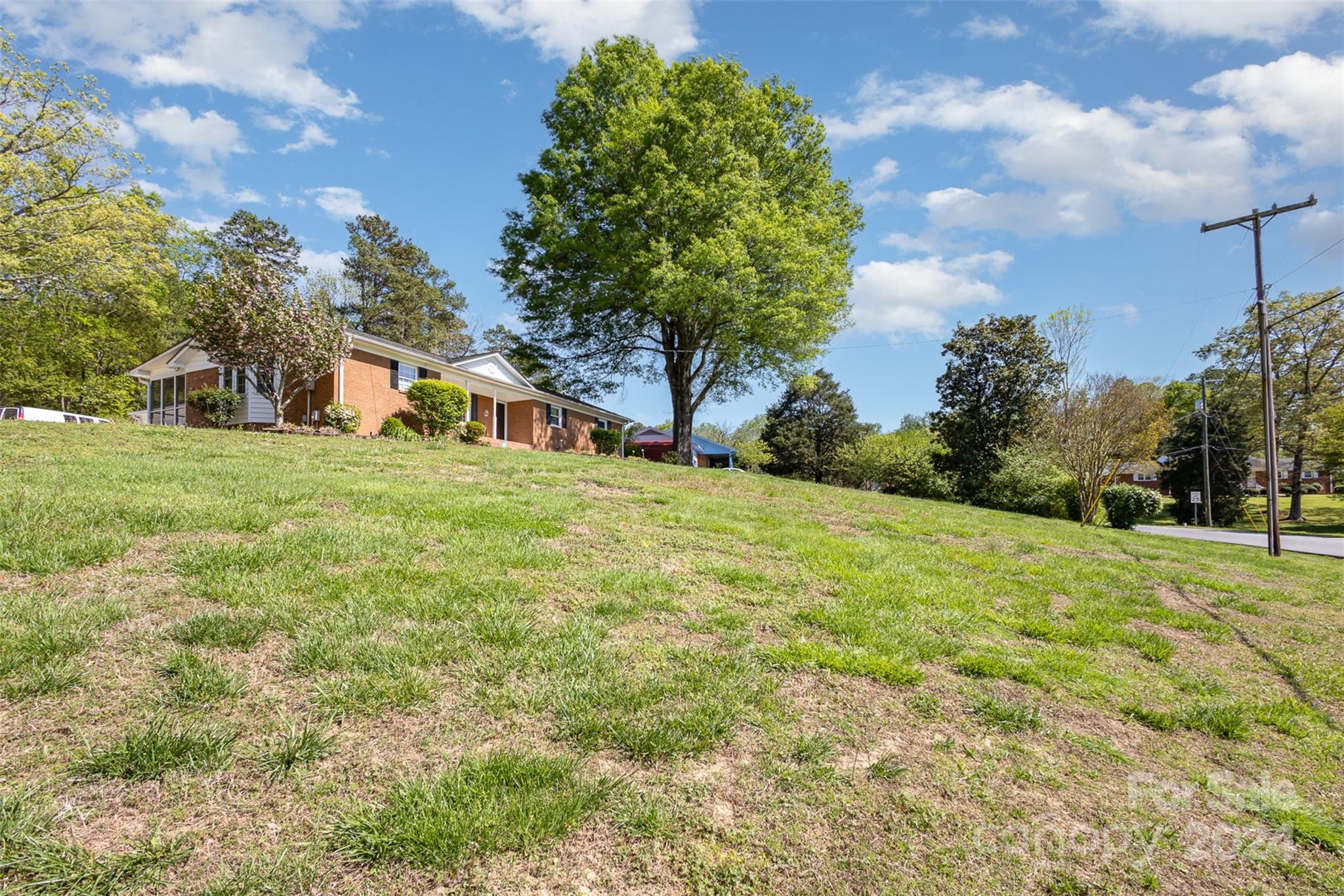 4725 Club View Drive