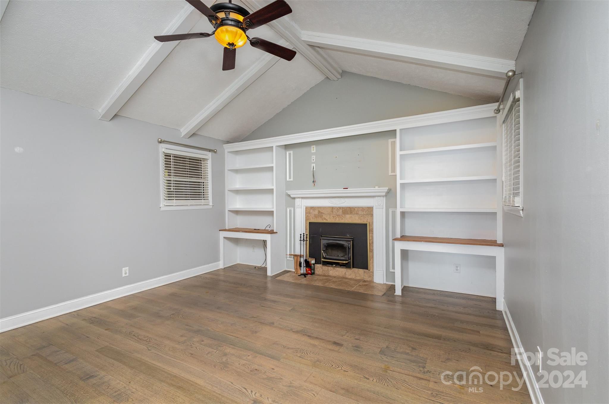 4725 Club View Drive