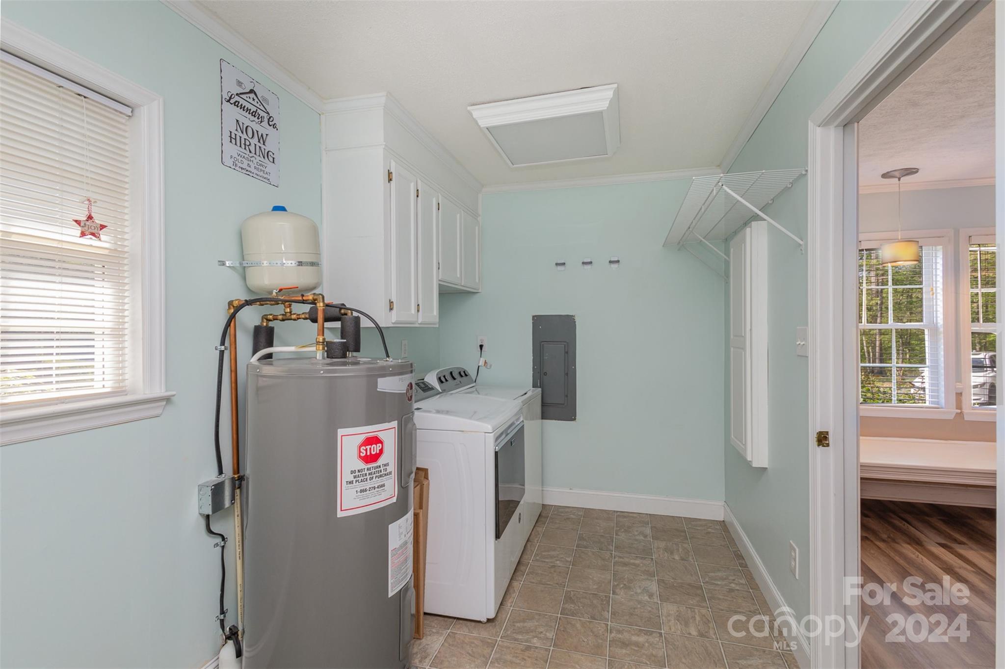 4725 Club View Drive