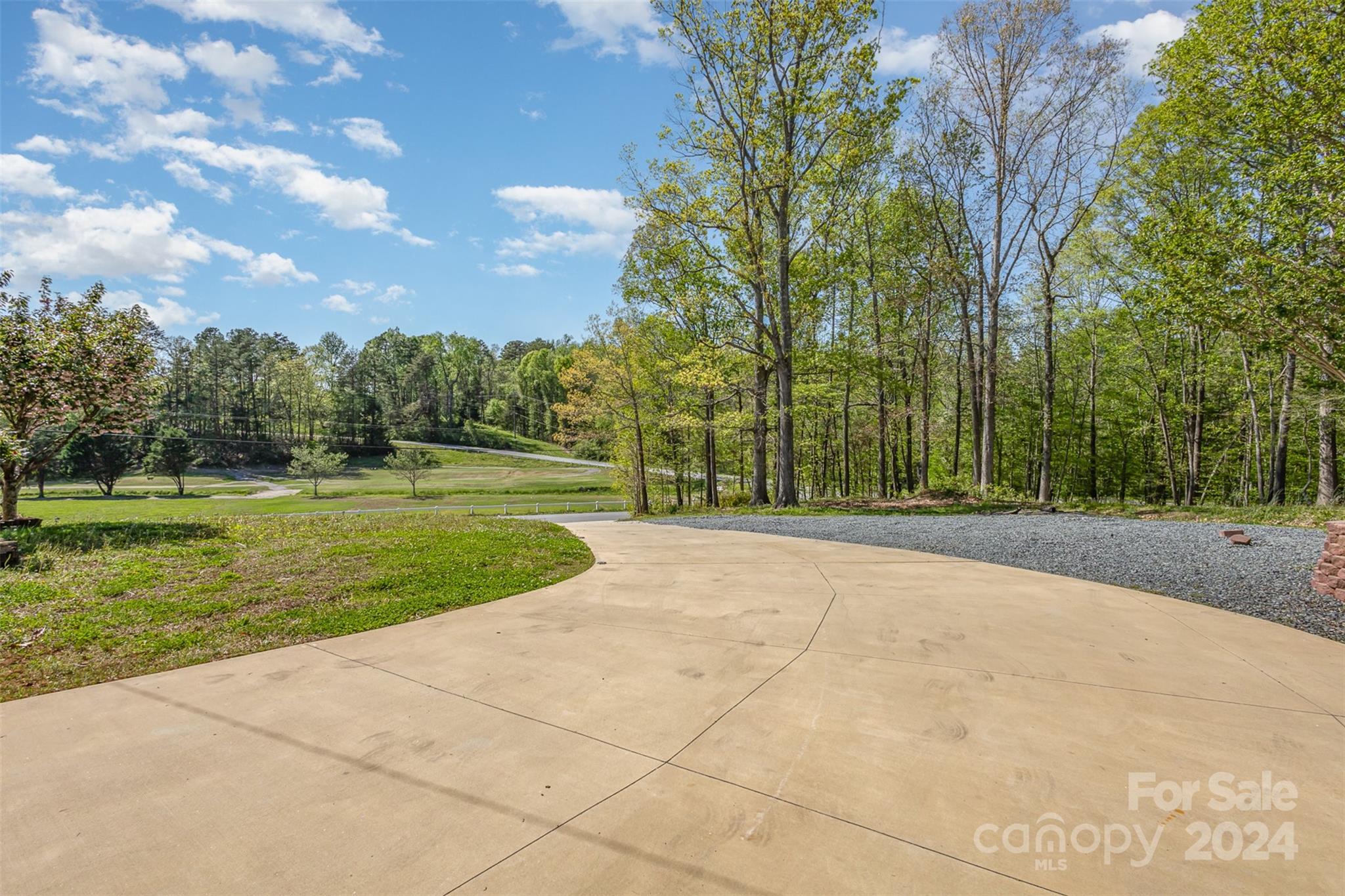 4725 Club View Drive