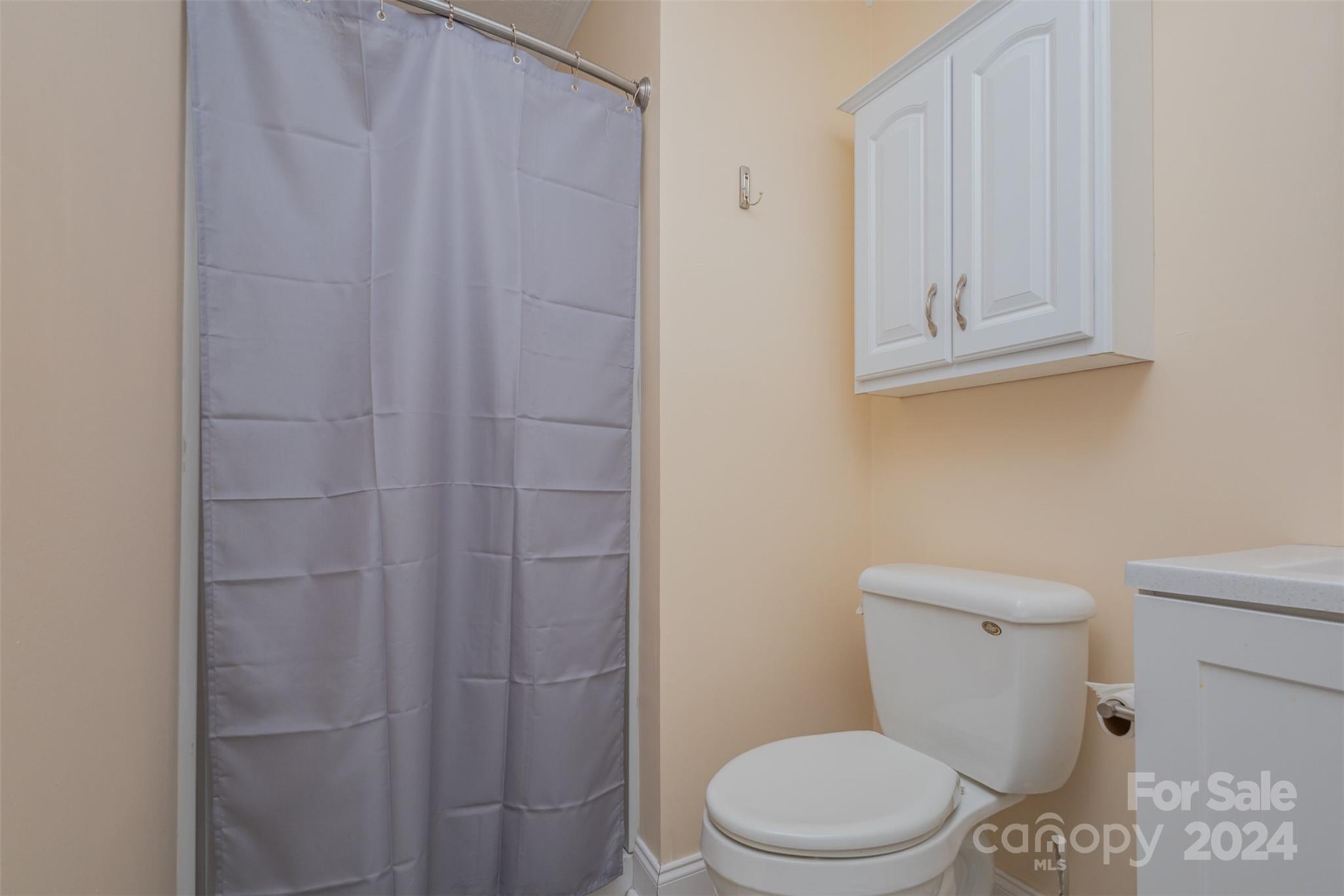 4725 Club View Drive