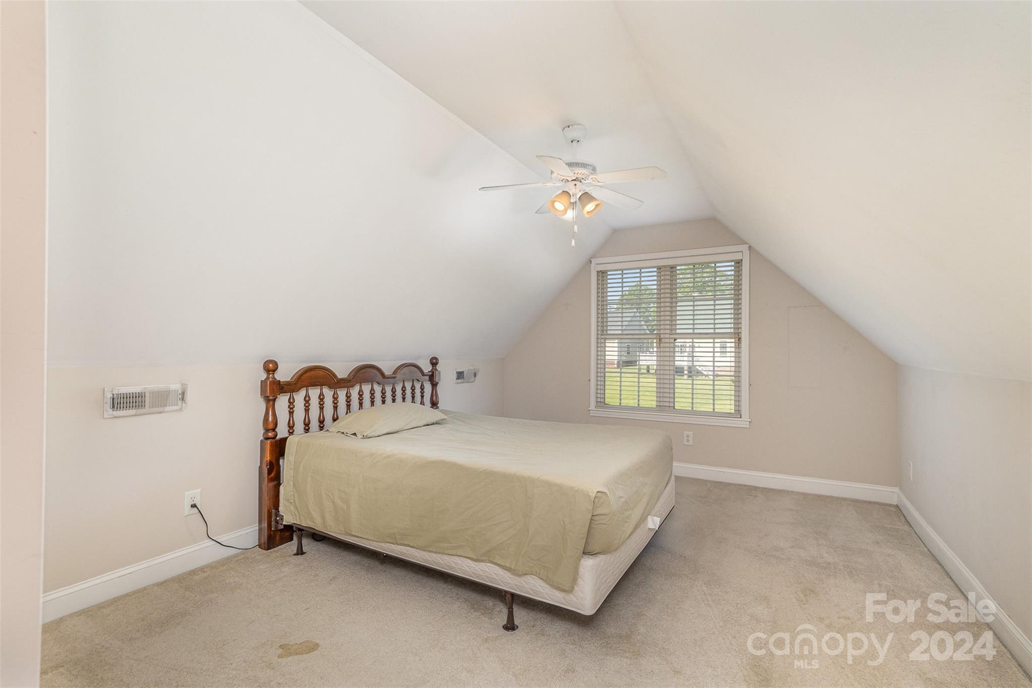 1150 Woodfield Drive