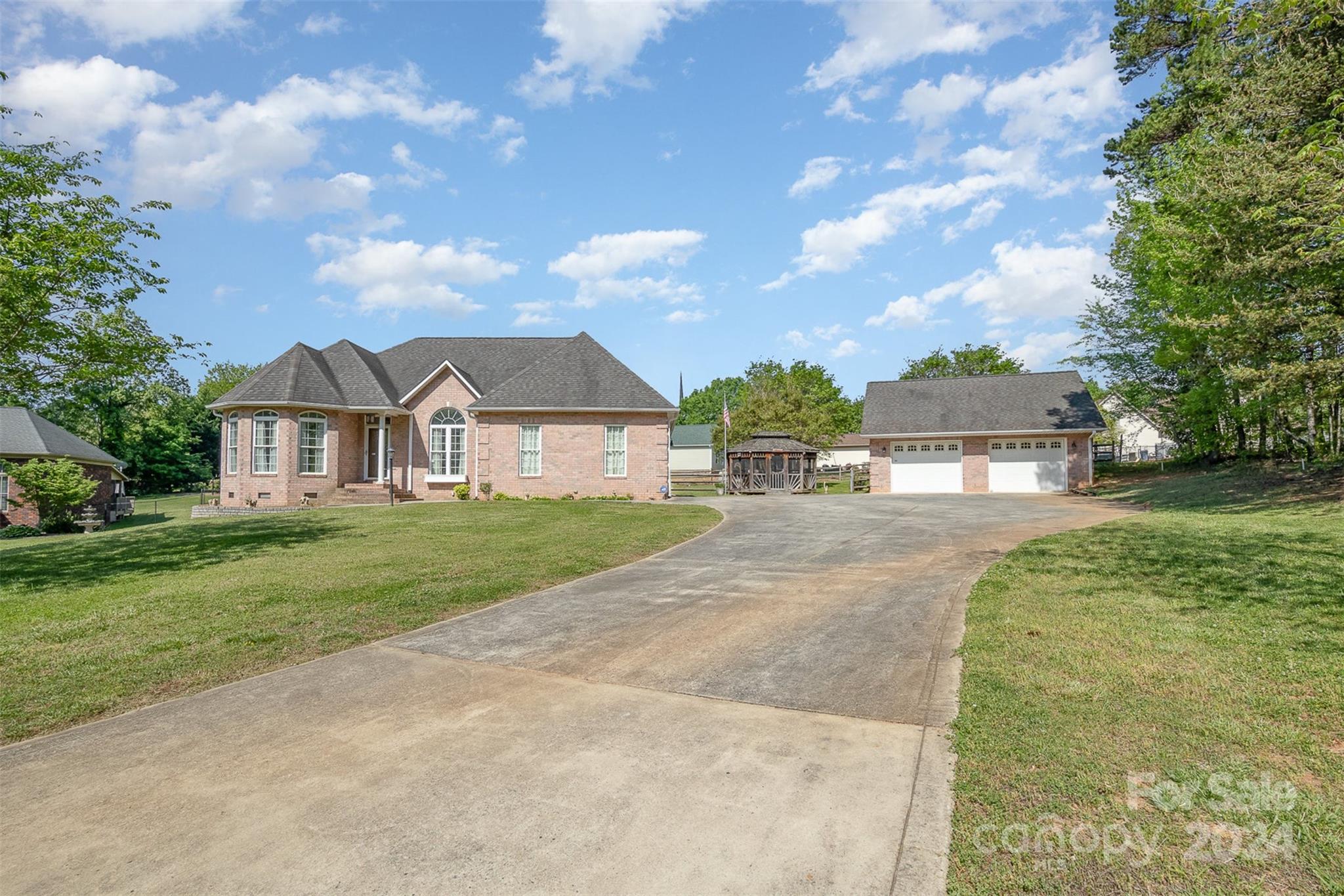 1150 Woodfield Drive