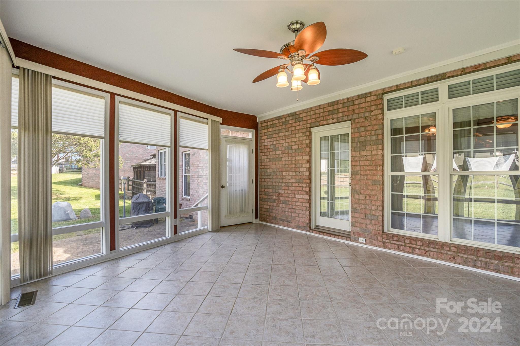 1150 Woodfield Drive