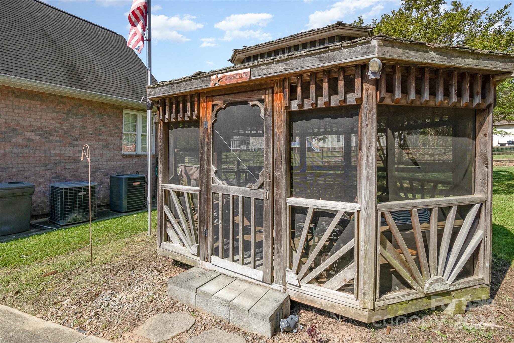 1150 Woodfield Drive