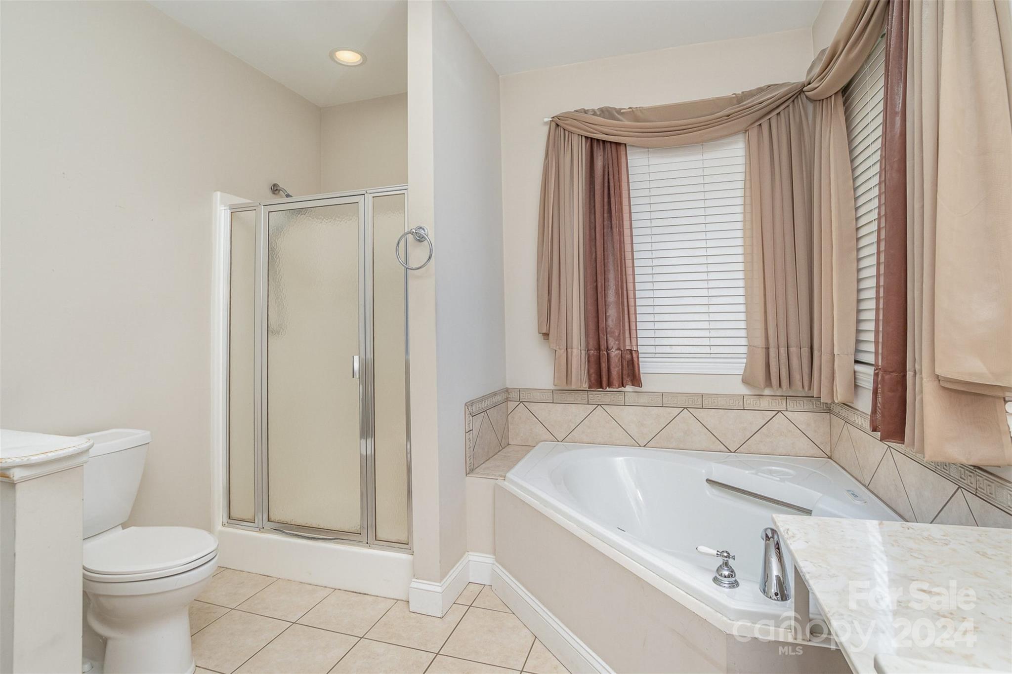 1150 Woodfield Drive