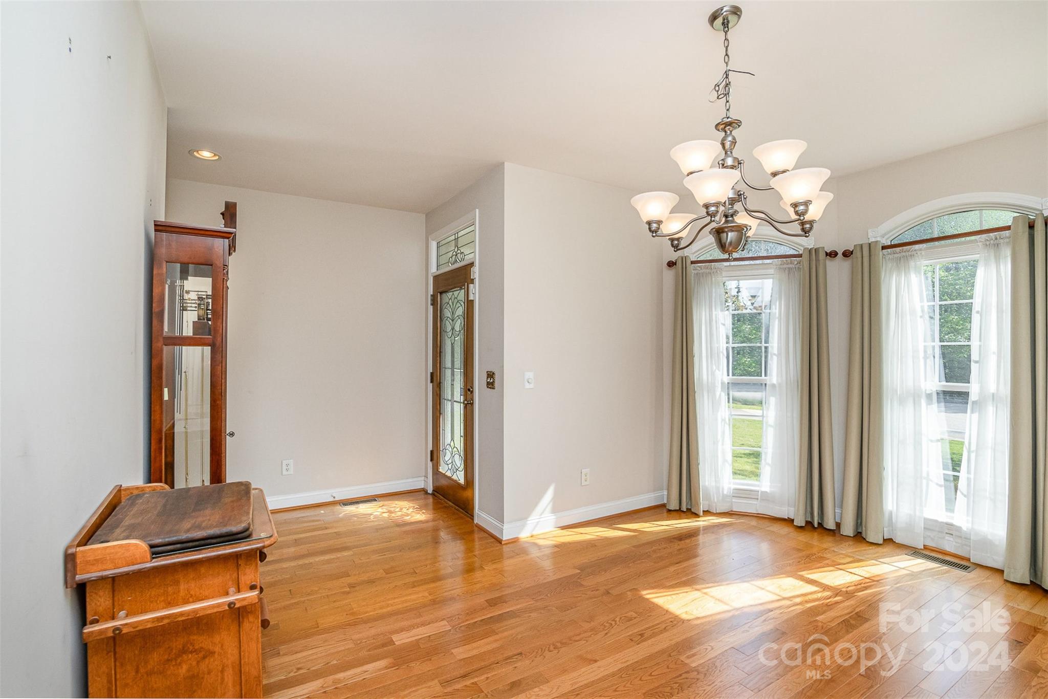 1150 Woodfield Drive