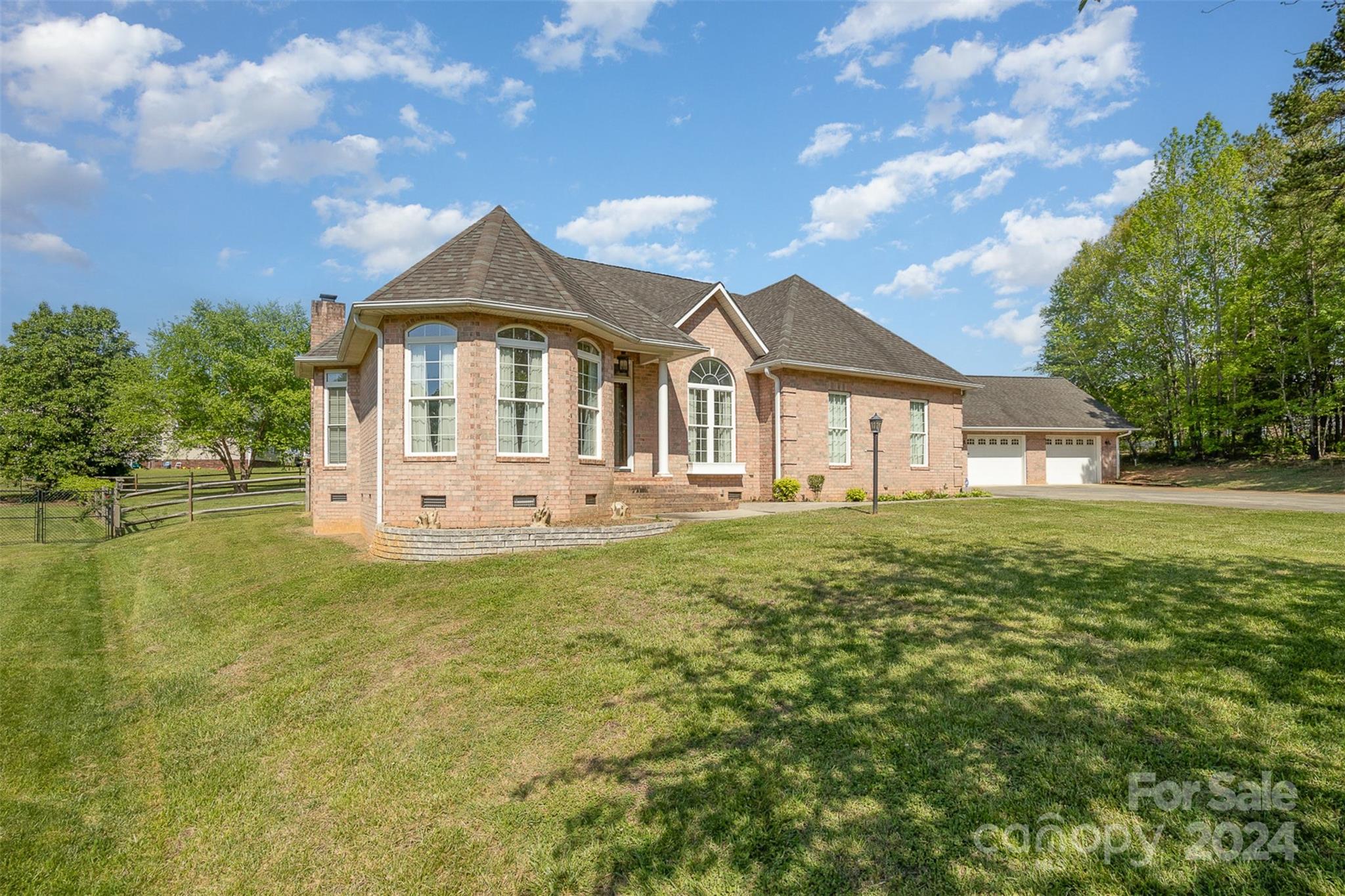 1150 Woodfield Drive