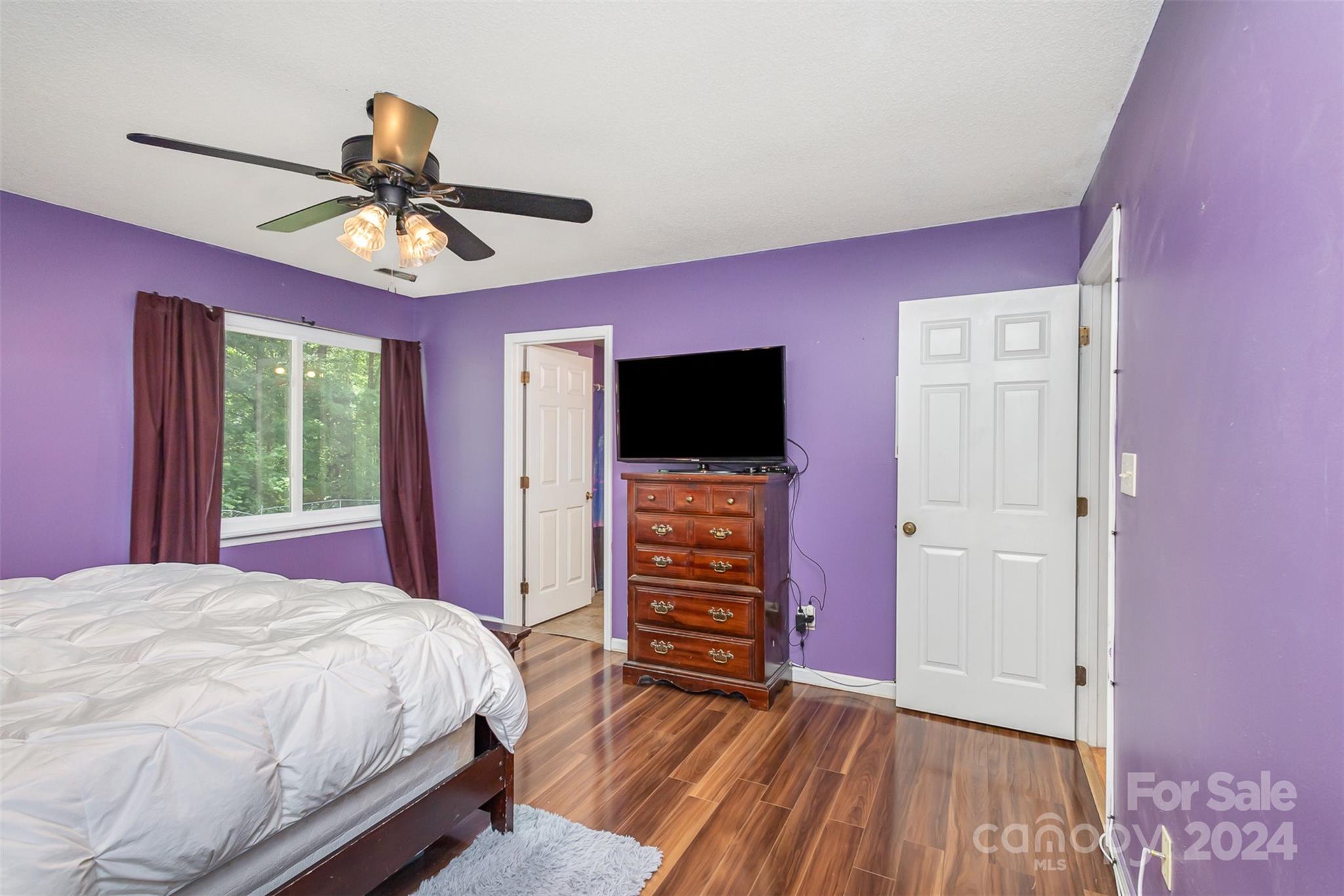 2114 Hedgelawn Drive