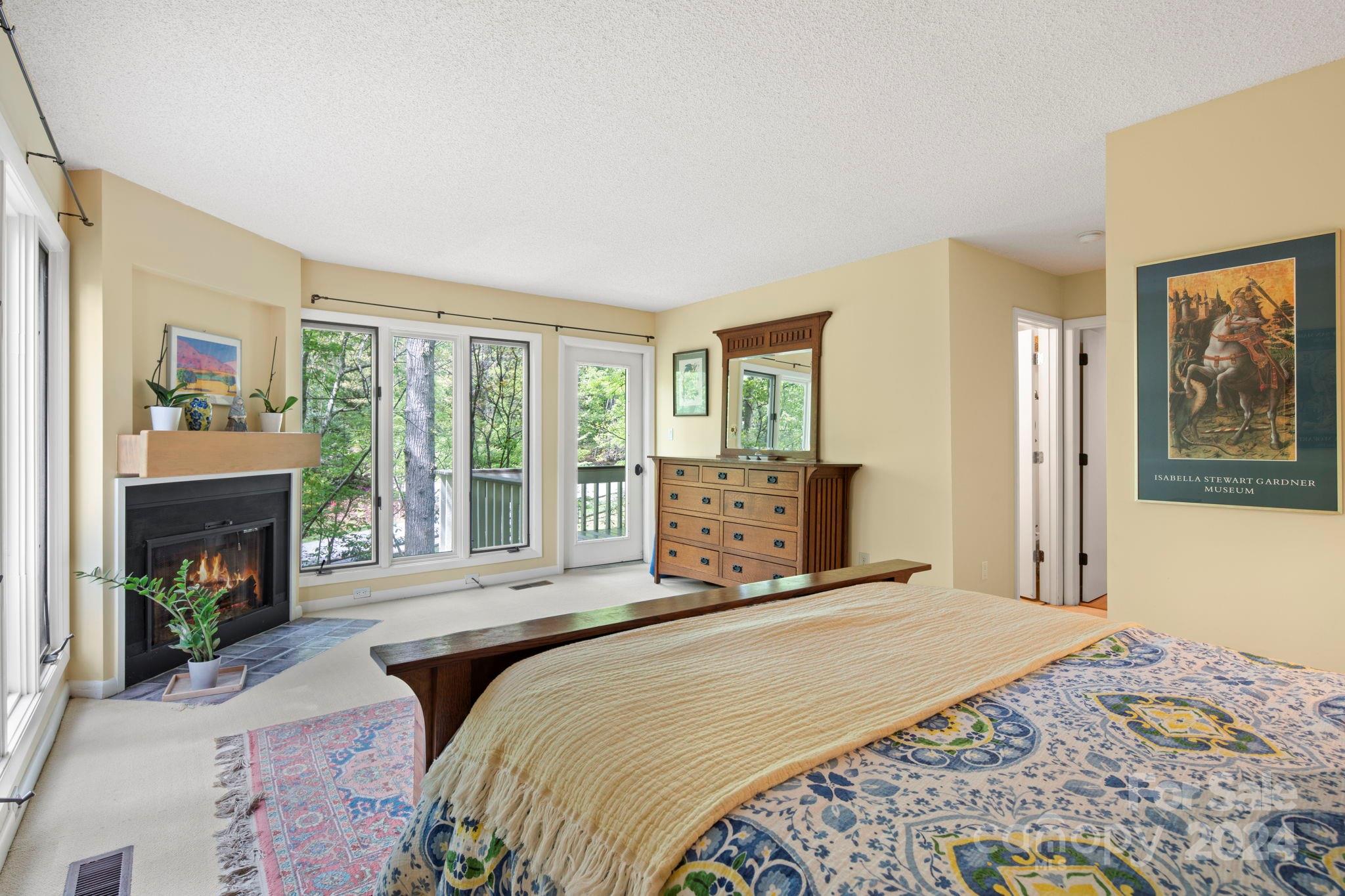 180 Robinhood Road Unit: 4