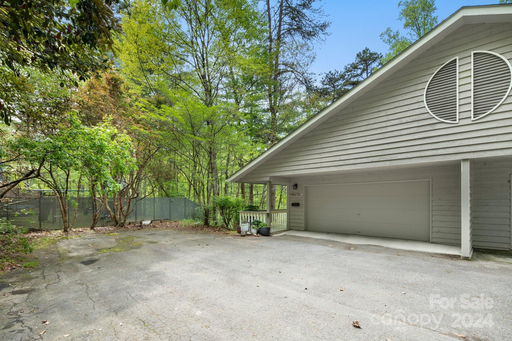 180 Robinhood Road Unit: 4