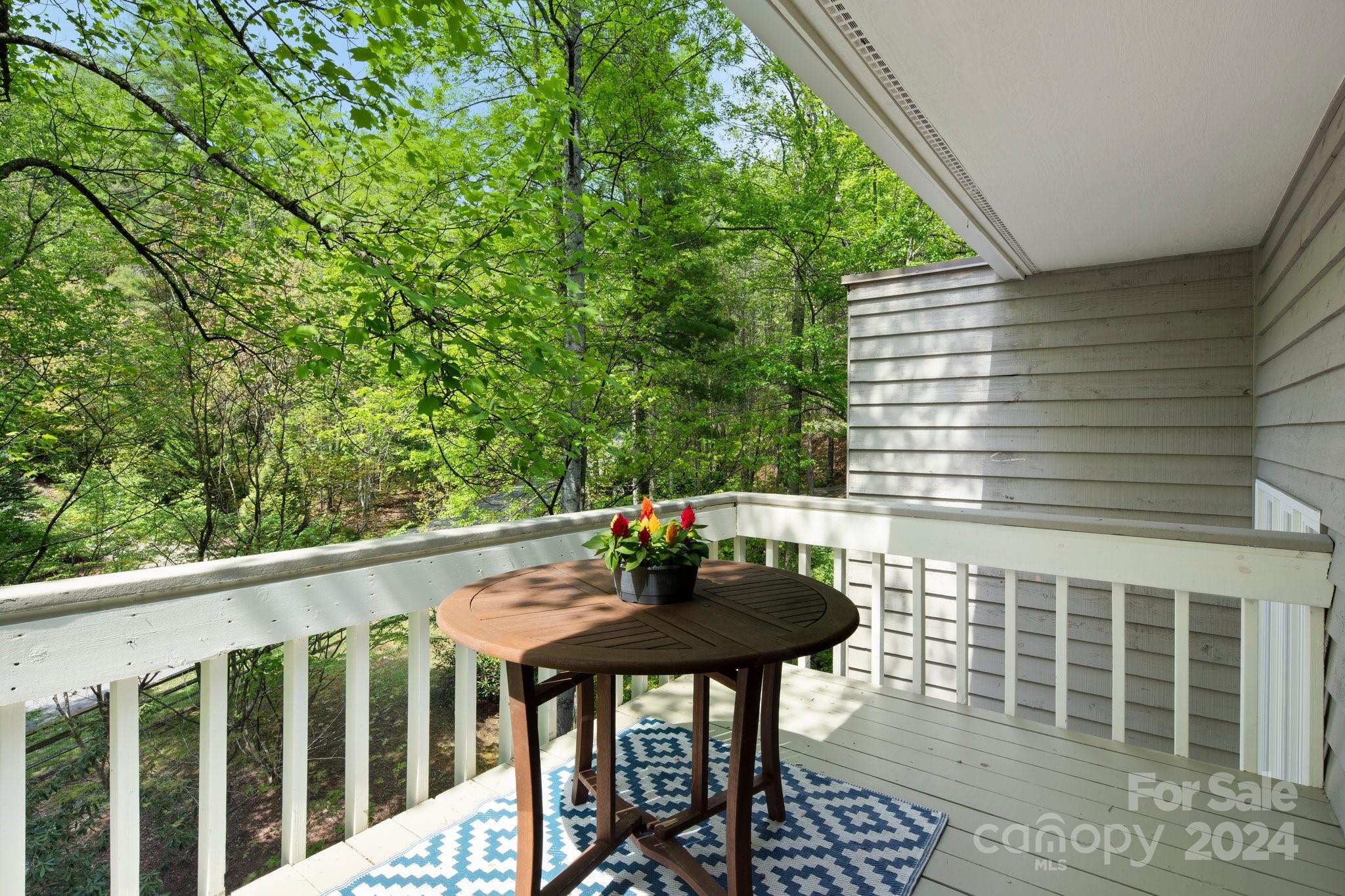 180 Robinhood Road Unit: 4