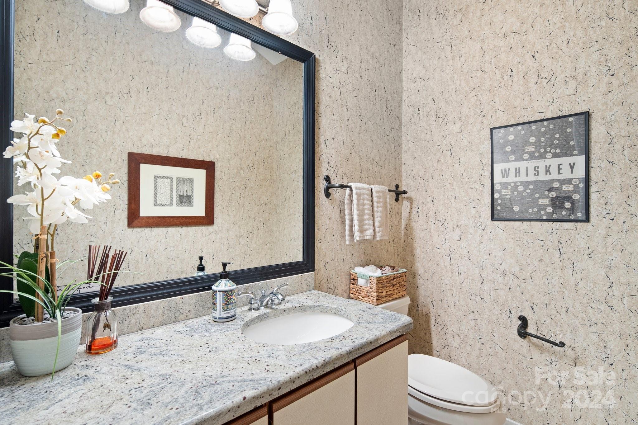 180 Robinhood Road Unit: 4