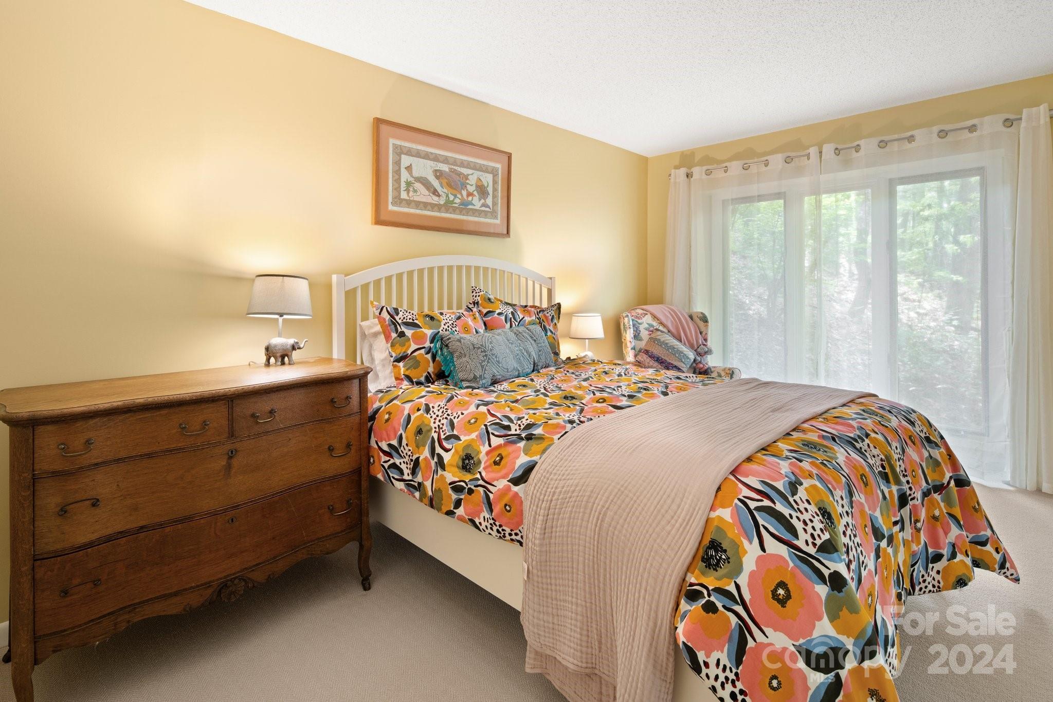 180 Robinhood Road Unit: 4