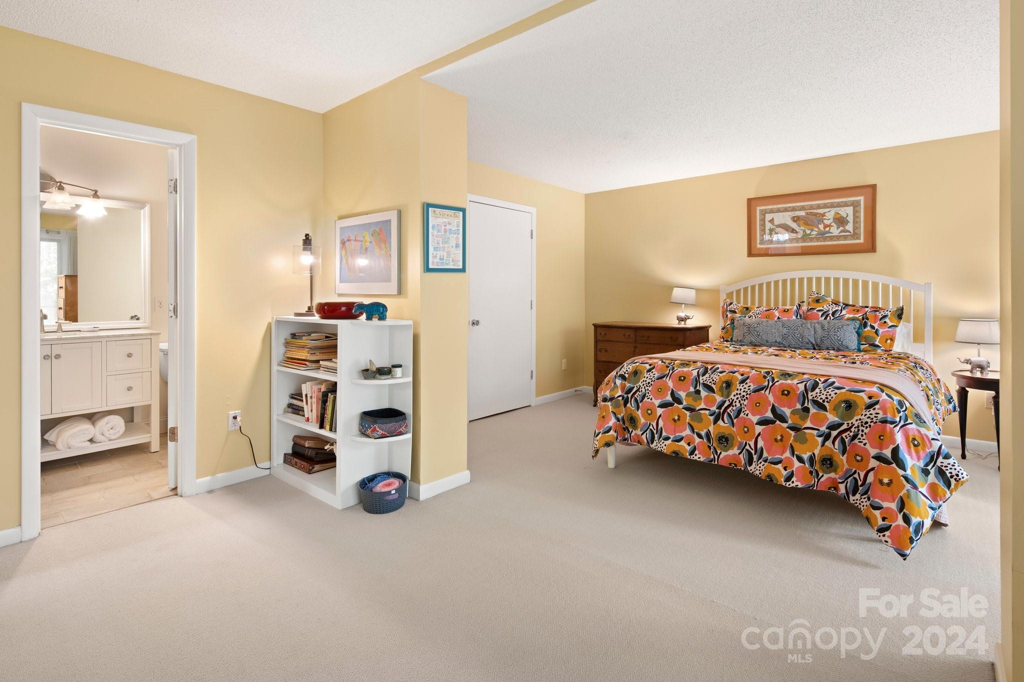 180 Robinhood Road Unit: 4