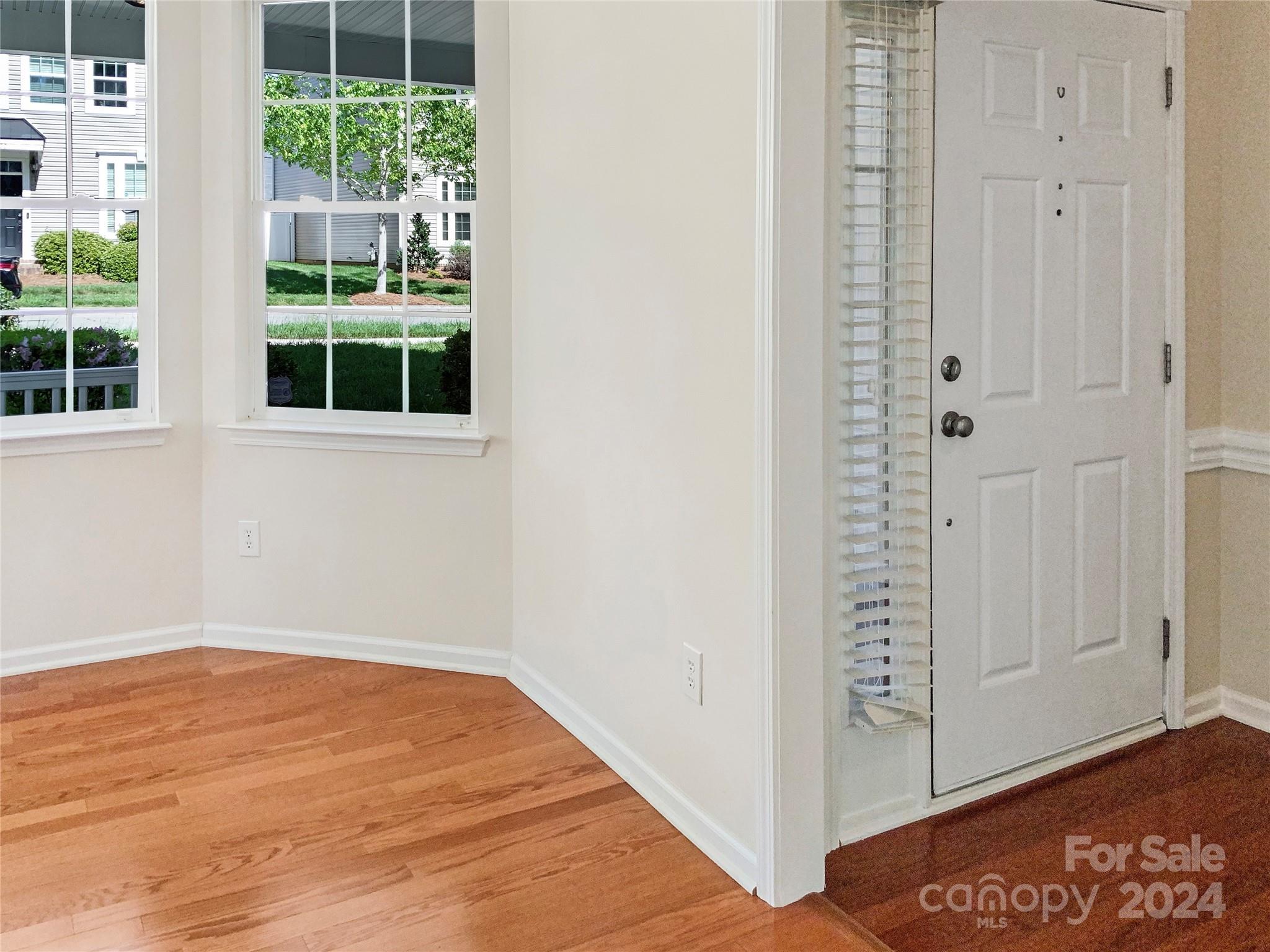 6825 Colonial Garden Drive