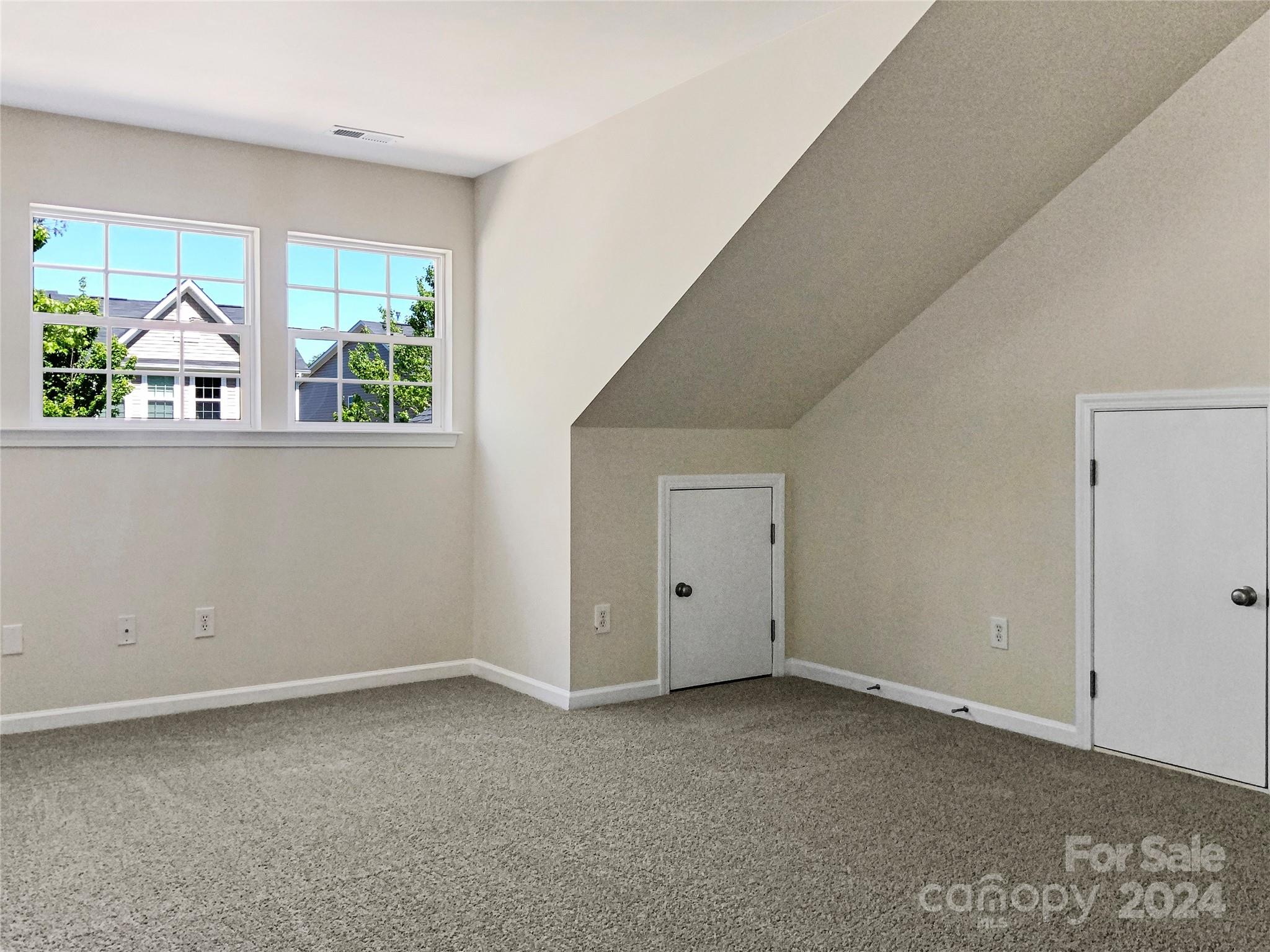 6825 Colonial Garden Drive