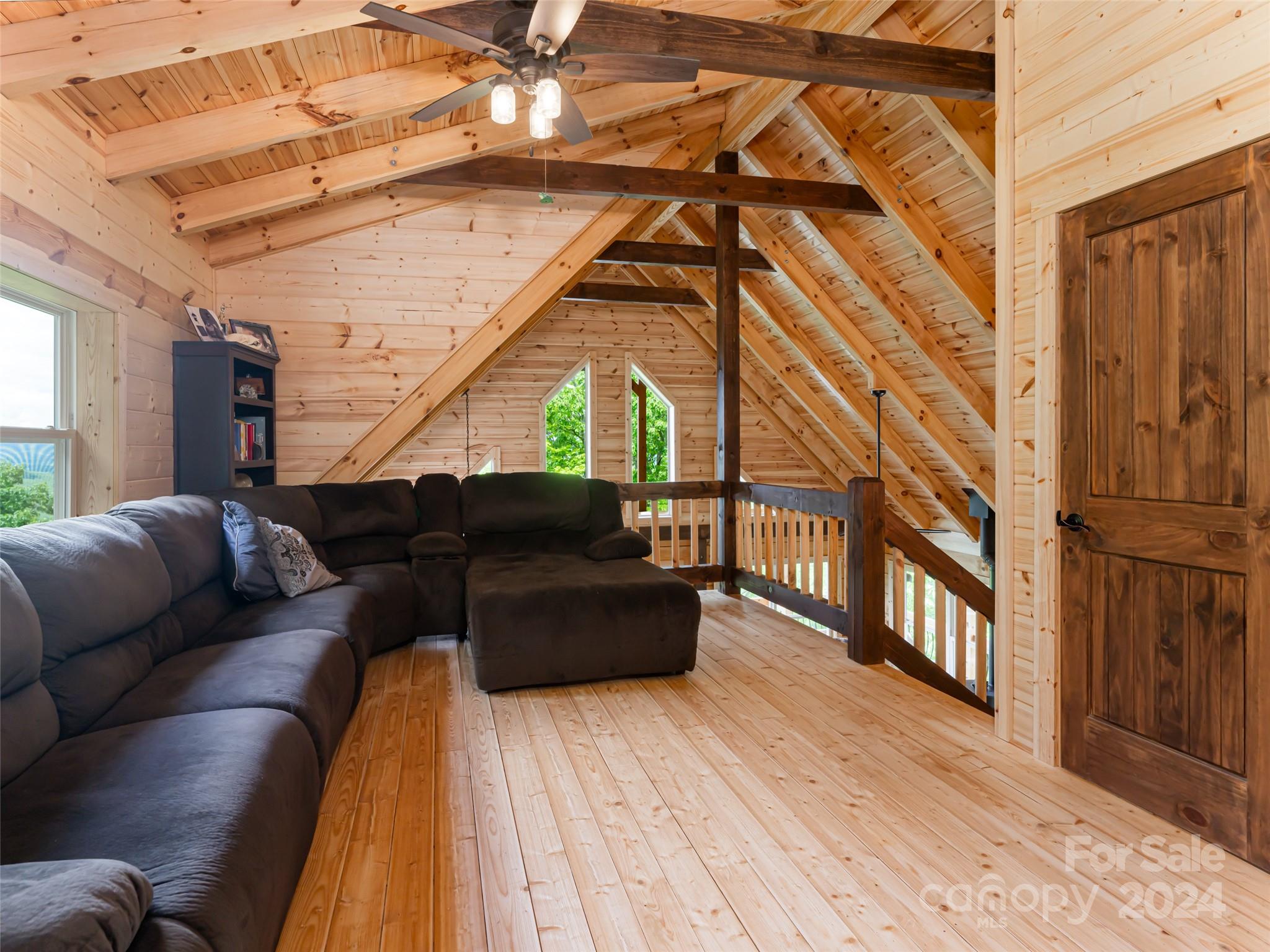 211 Sugar Creek Lane