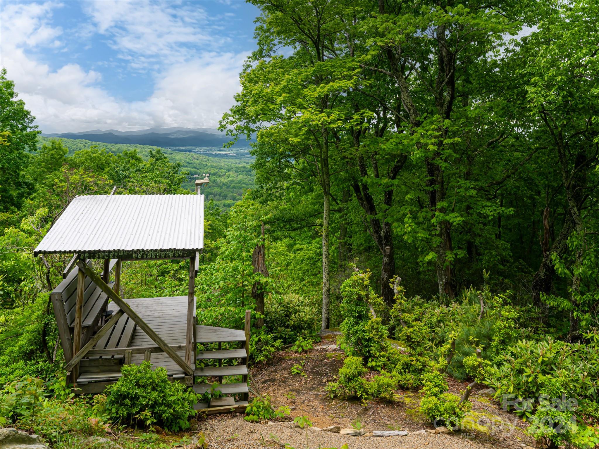 211 Sugar Creek Lane