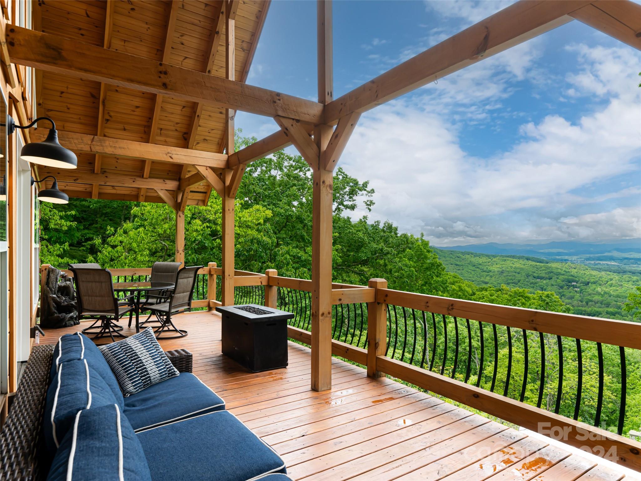 211 Sugar Creek Lane