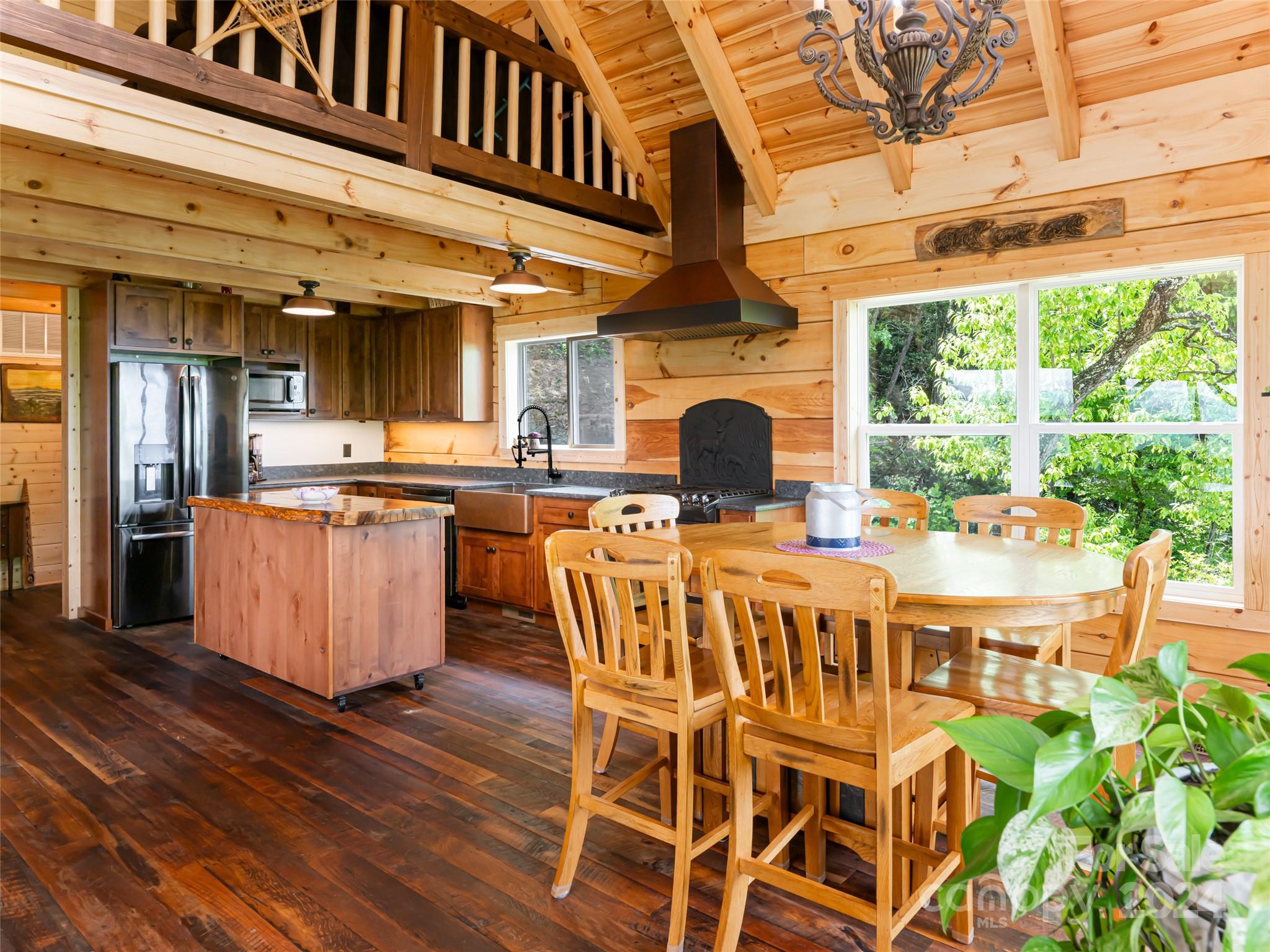 211 Sugar Creek Lane